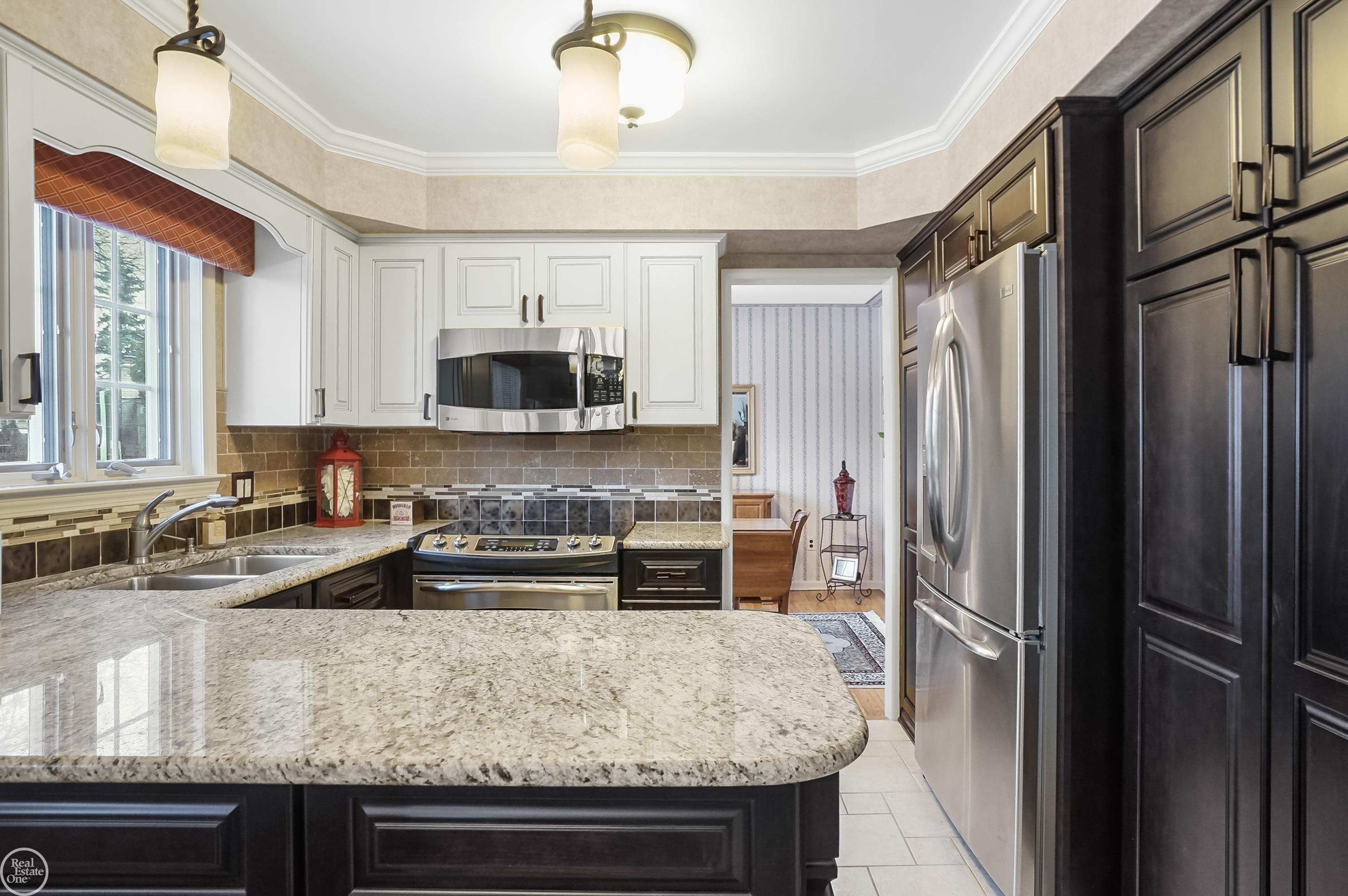 Sterling Heights, MI, 48310