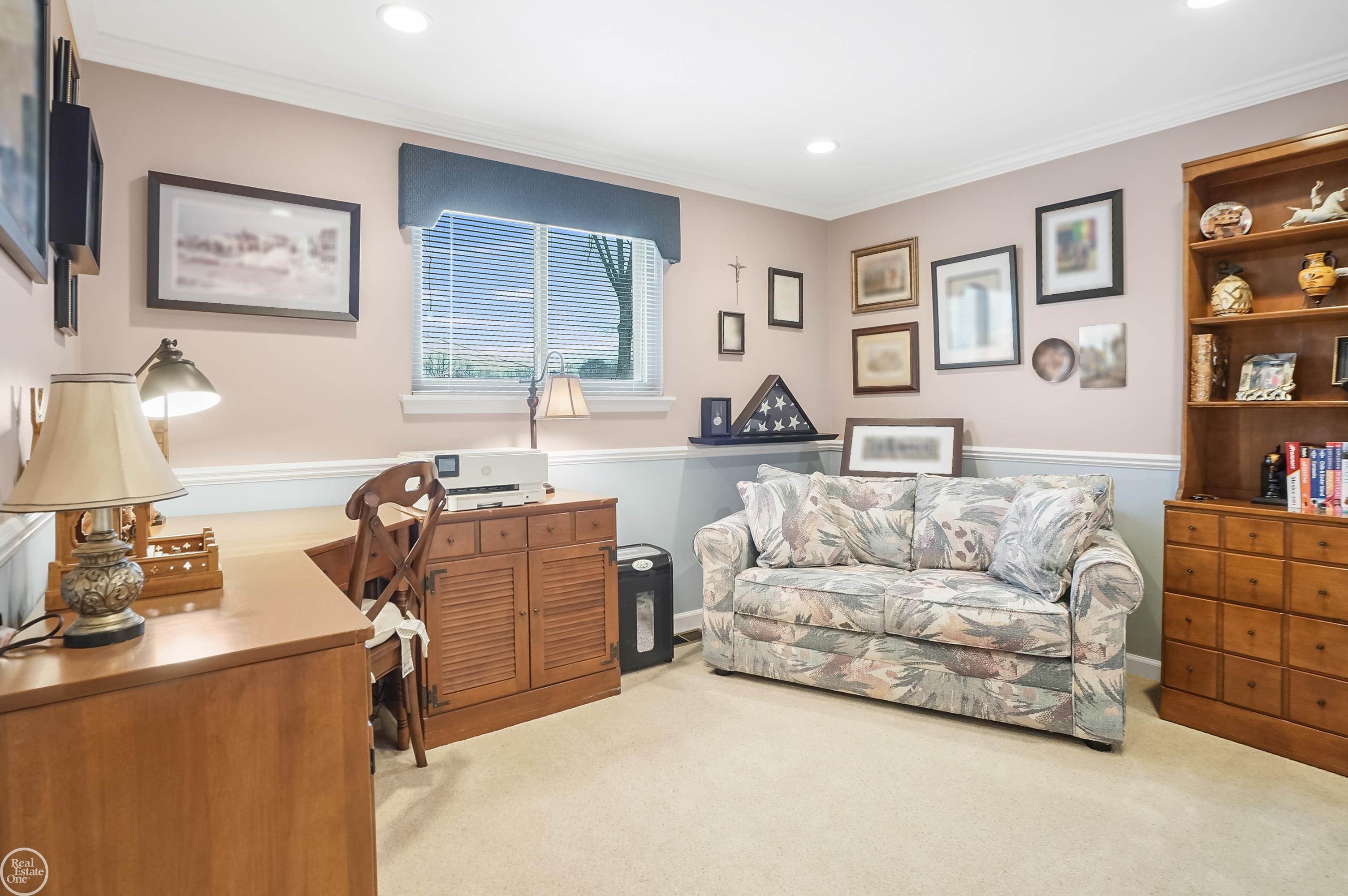 Sterling Heights, MI, 48310