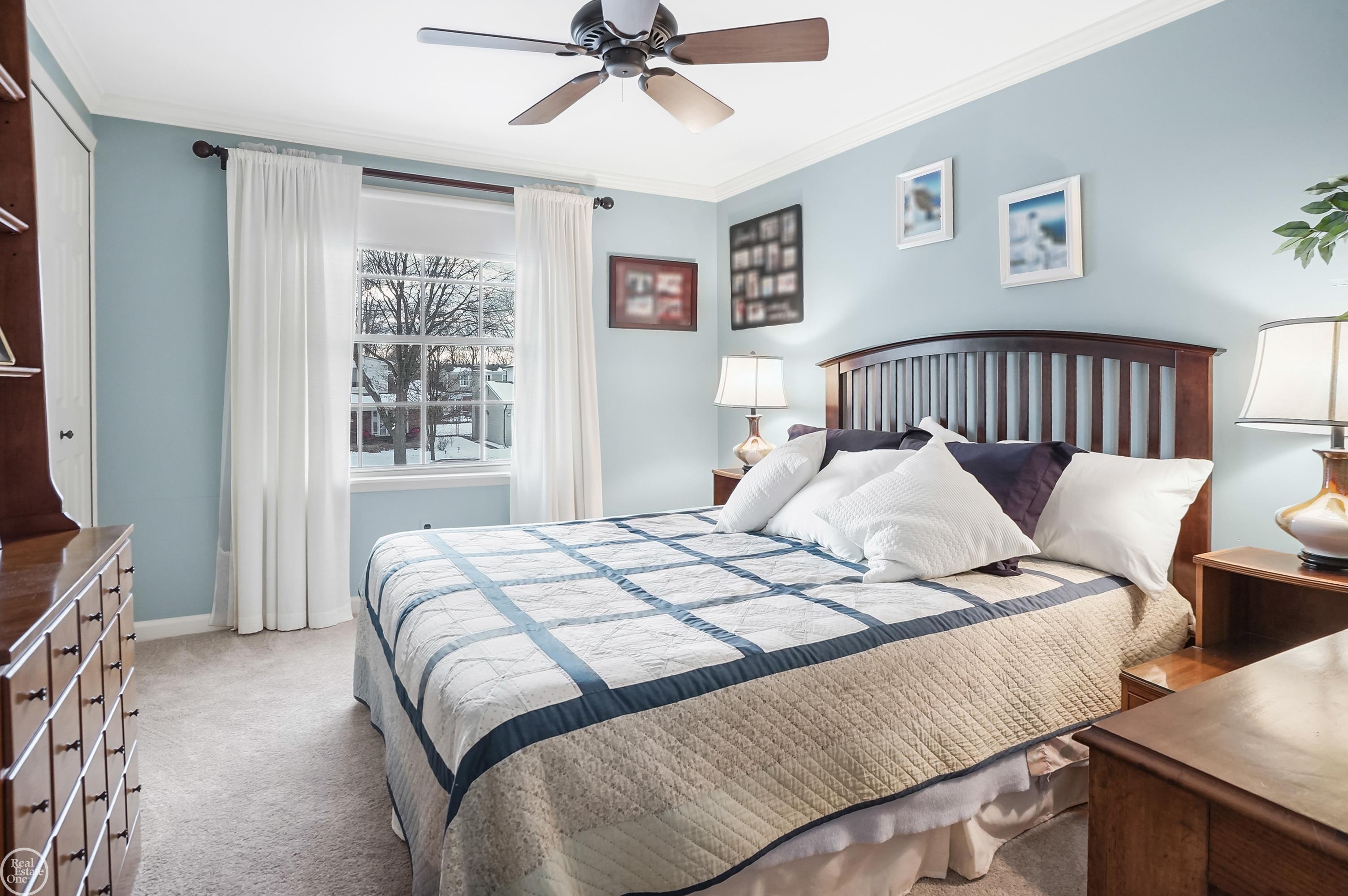 Sterling Heights, MI, 48310