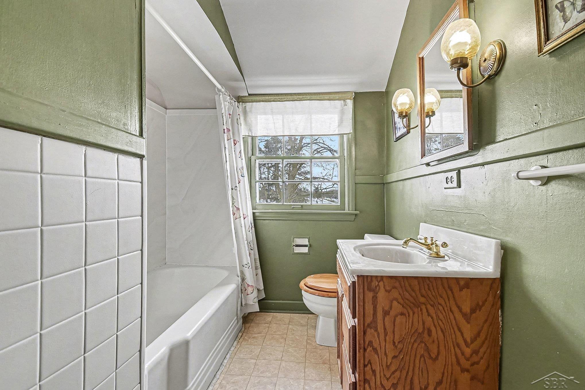 3537 Adams Avenue, Saginaw, MI, 48602