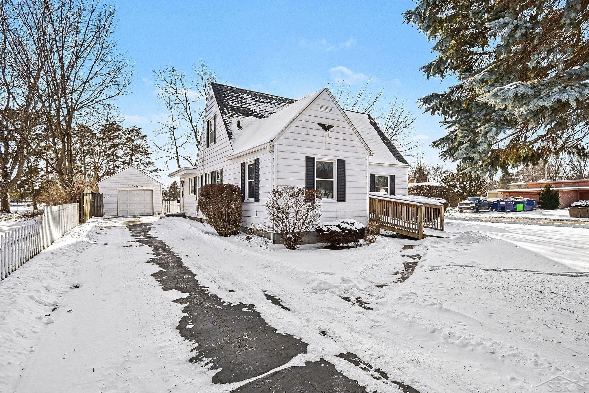 3537 Adams Avenue, Saginaw, MI, 48602