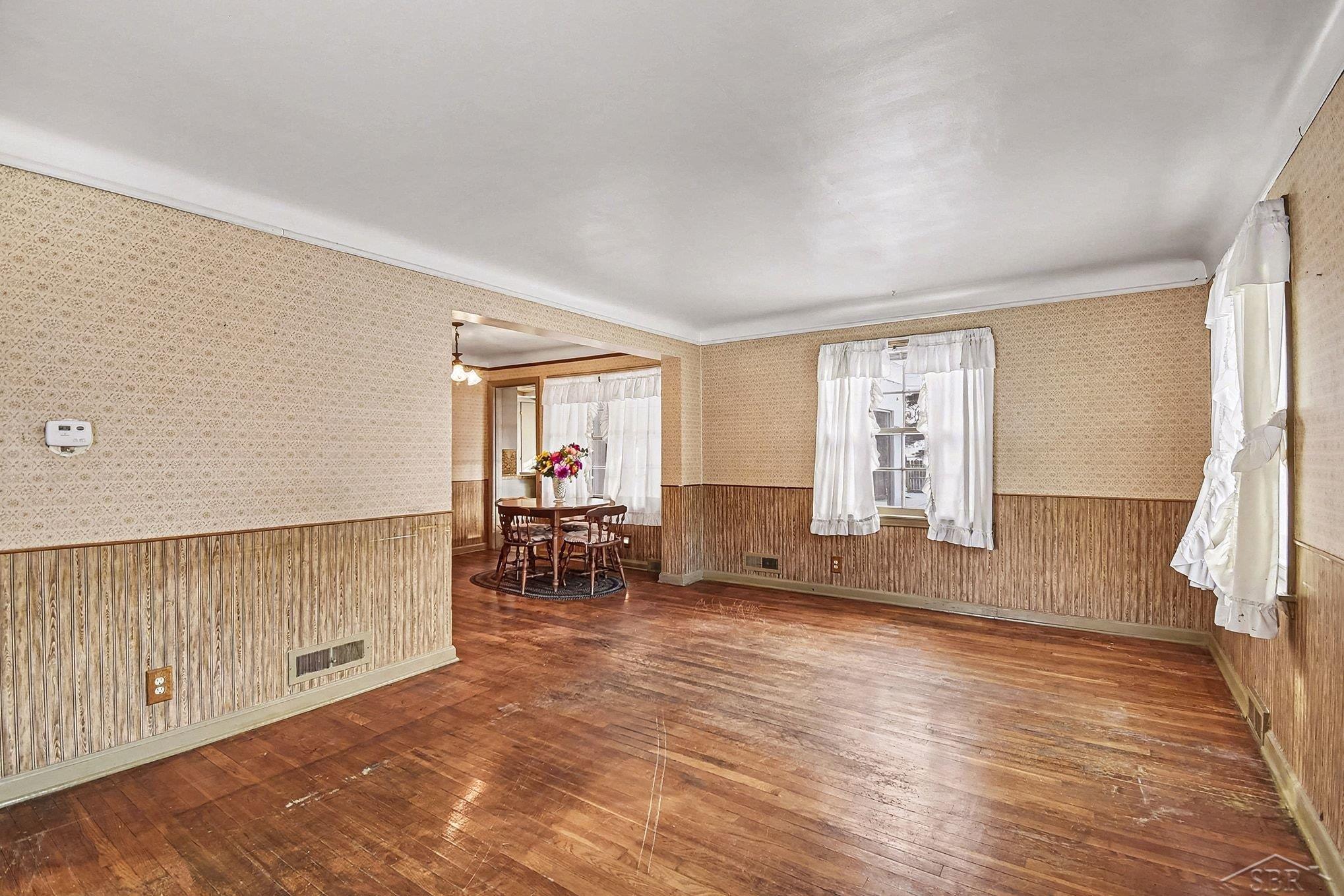 3537 Adams Avenue, Saginaw, MI, 48602