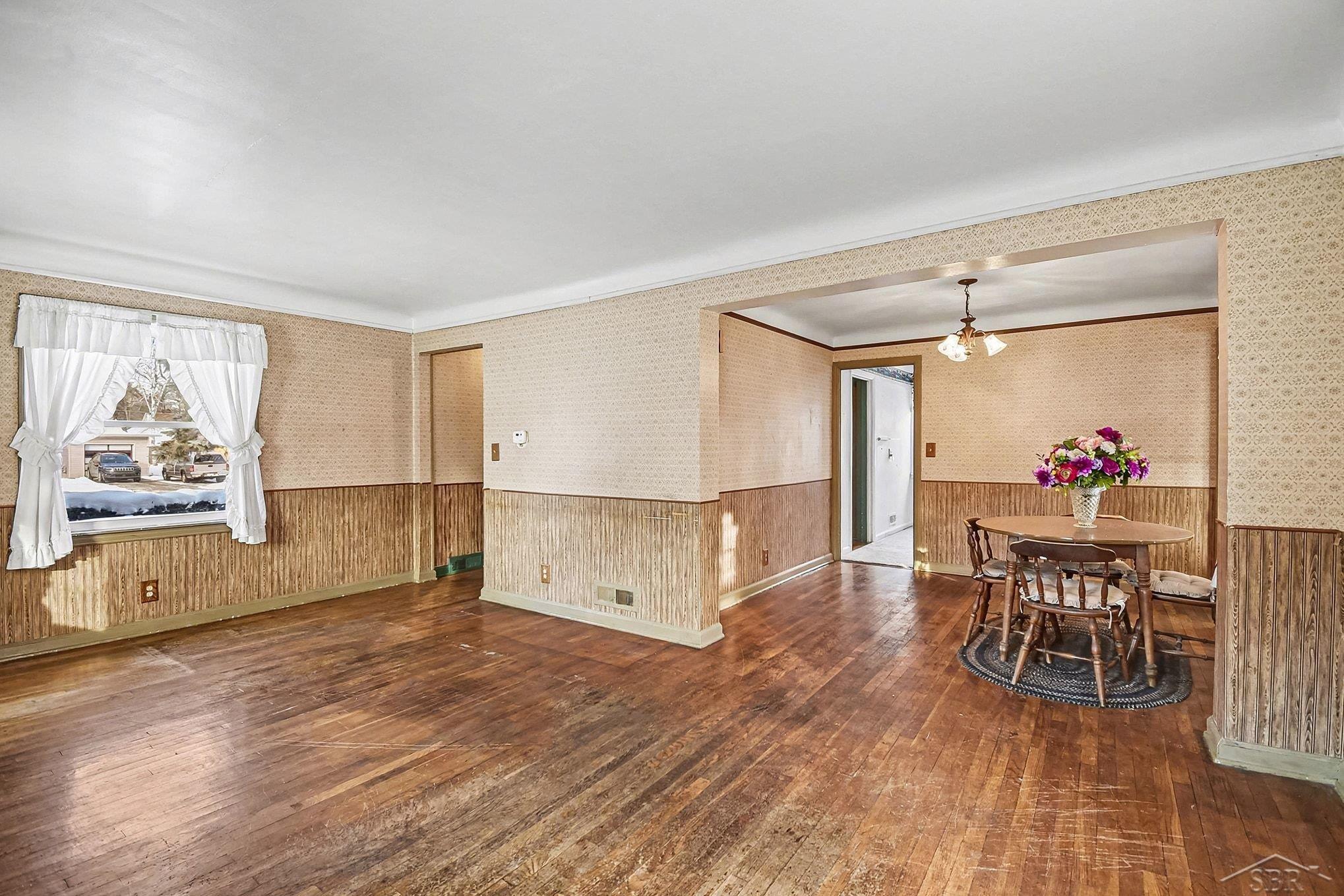 3537 Adams Avenue, Saginaw, MI, 48602