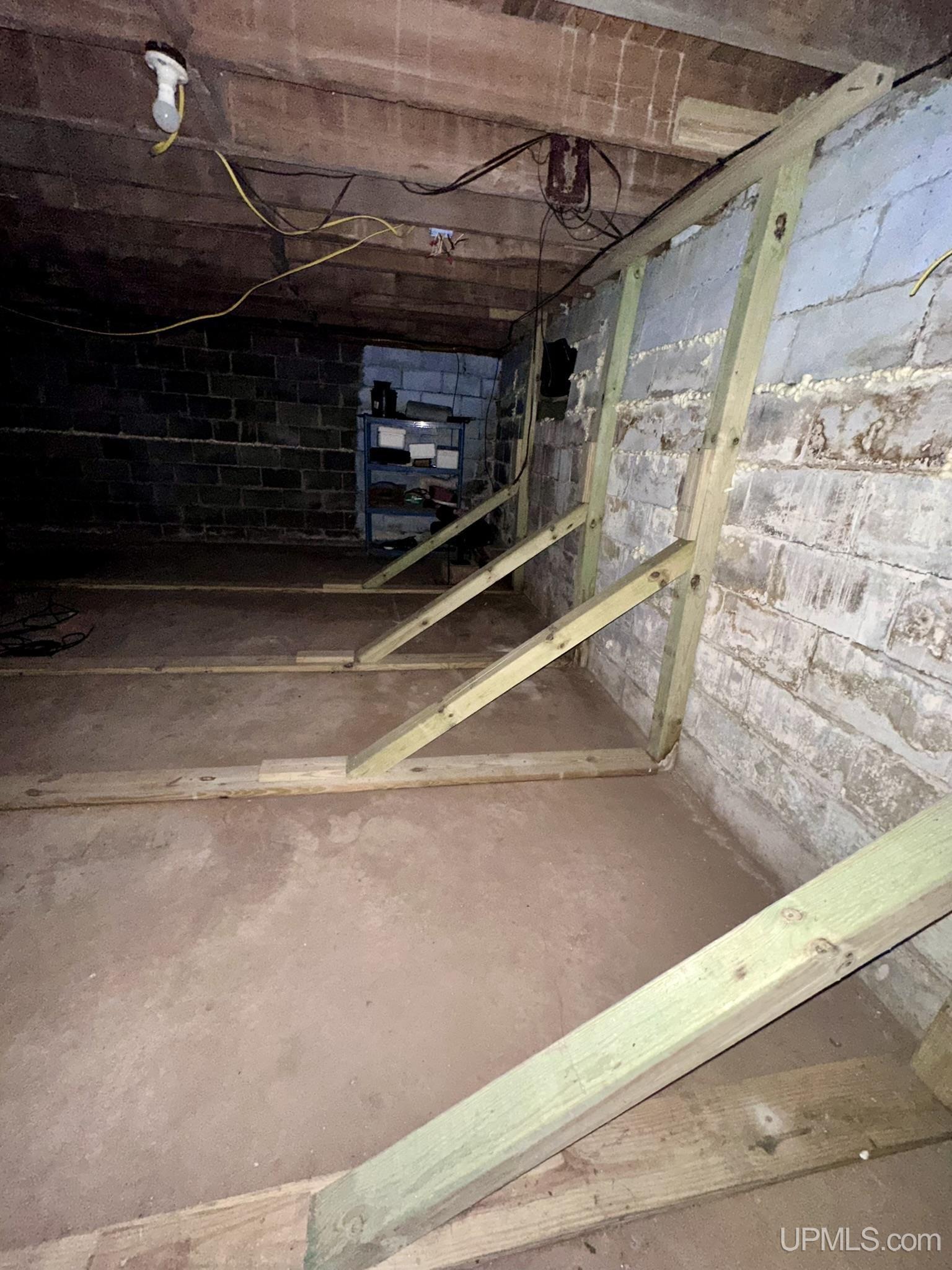 Homes for sale in Crystal Falls, MI | 109 Memory Lane Rd, Crystal Falls, MI 49920 | MLS# 50198721