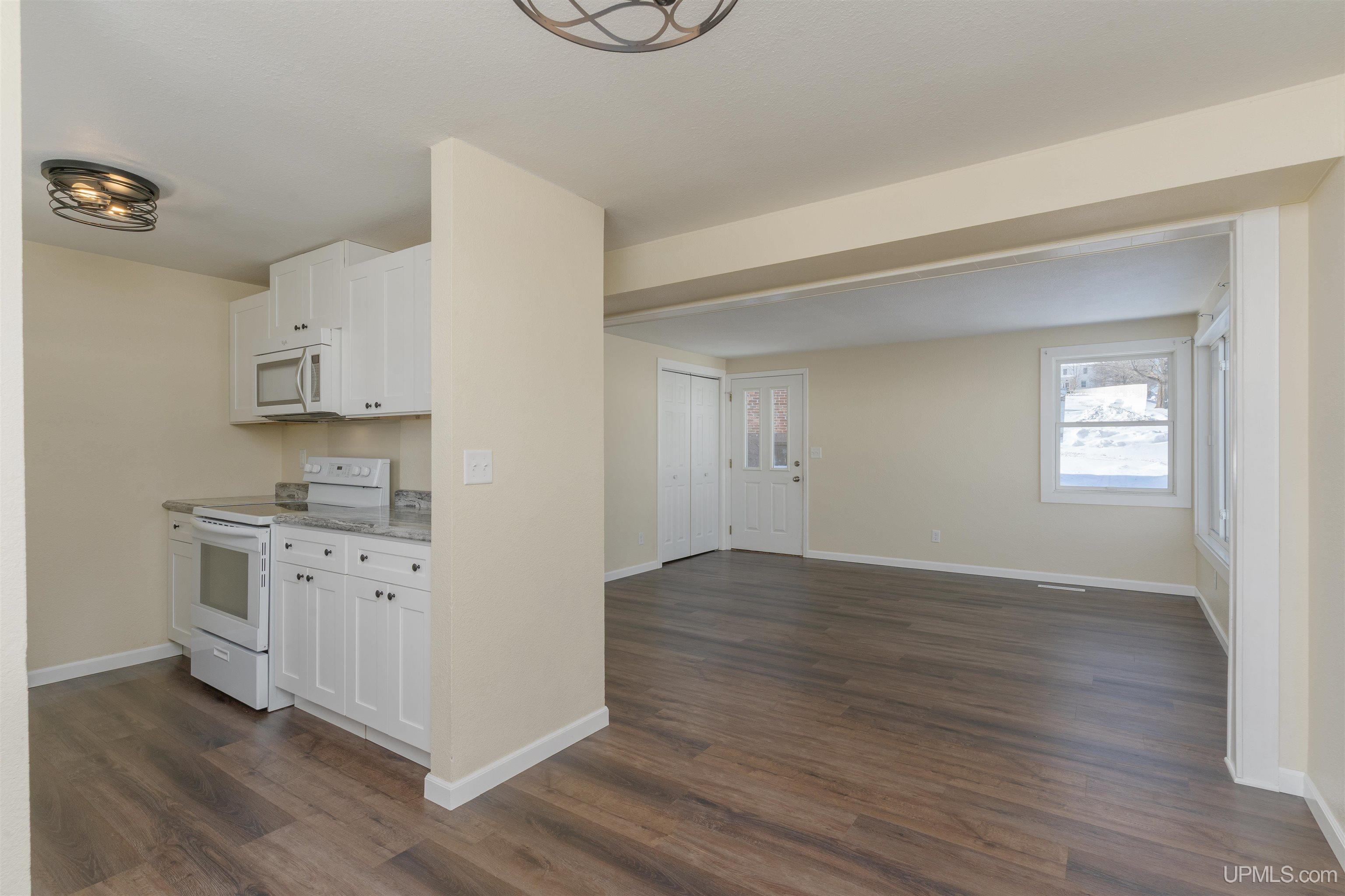 Homes for sale in Crystal Falls, MI | 217 Crystal Ave, Crystal Falls, MI 49920 | MLS# 50198723