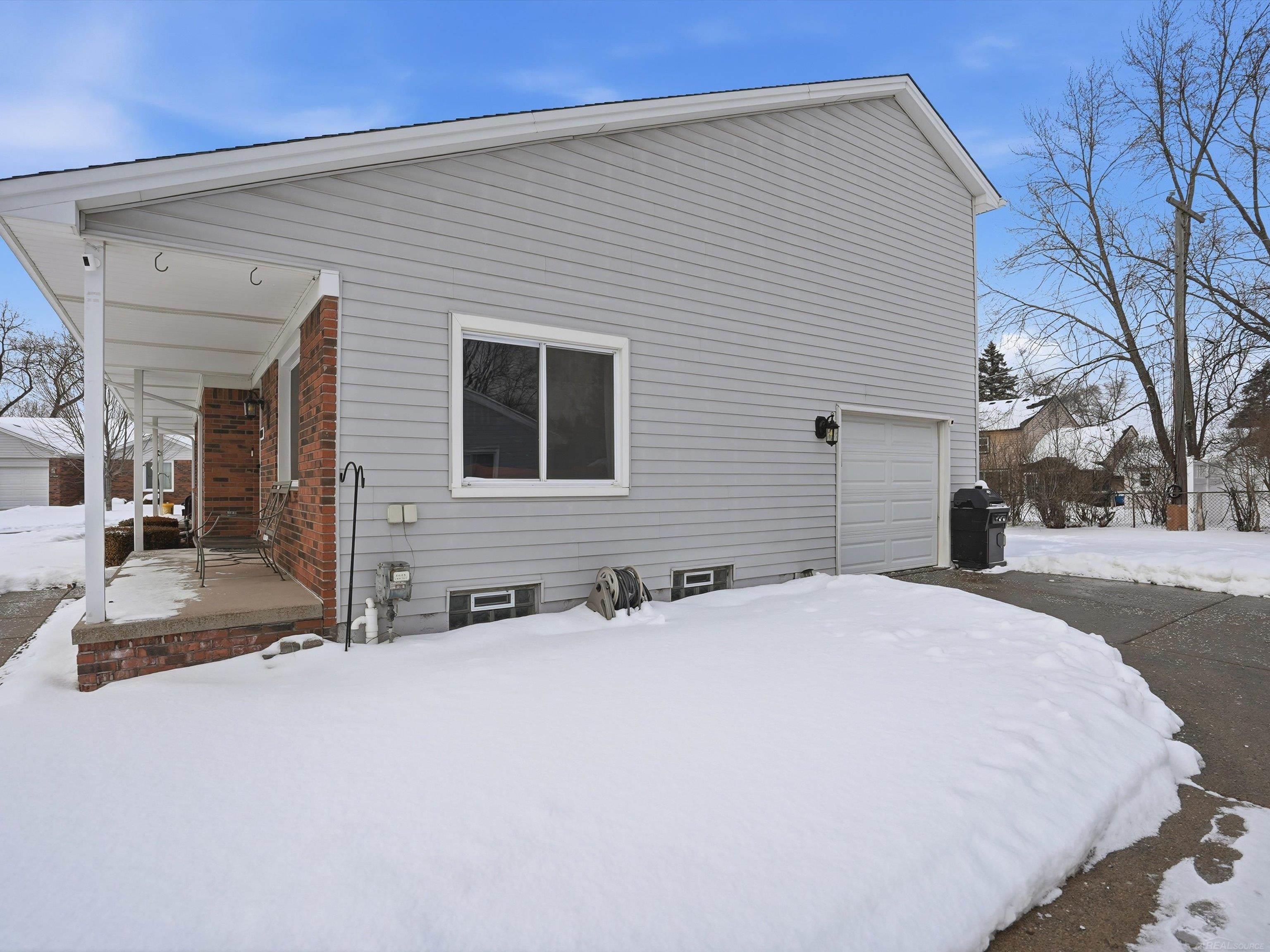 46723 Shelby Court, Shelby Twp, MI, 48317