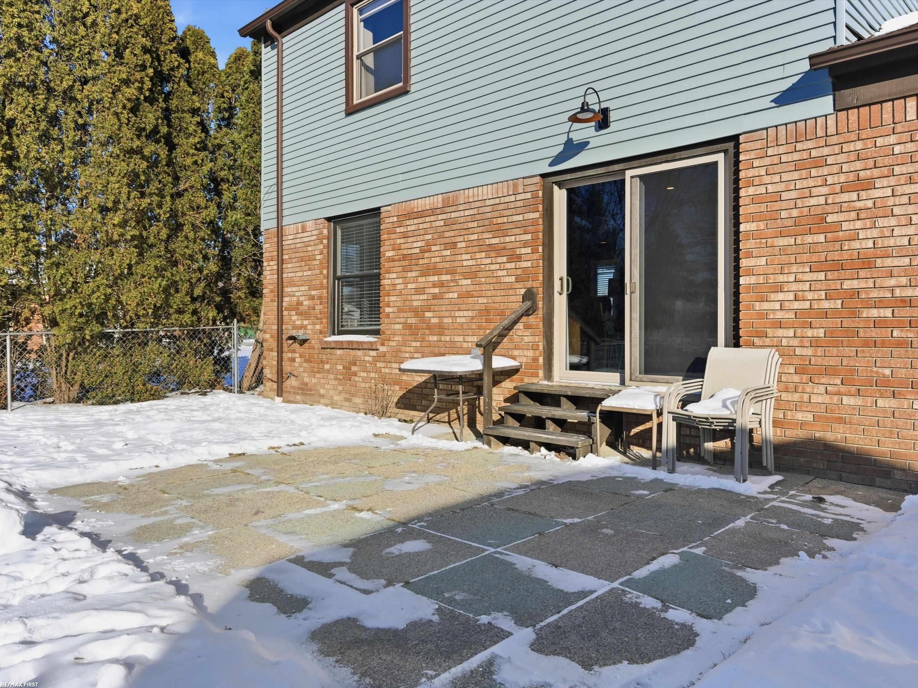 Homes for sale in Fraser, MI | 31869 Grove St, Fraser, MI 48026 | MLS# 50198727