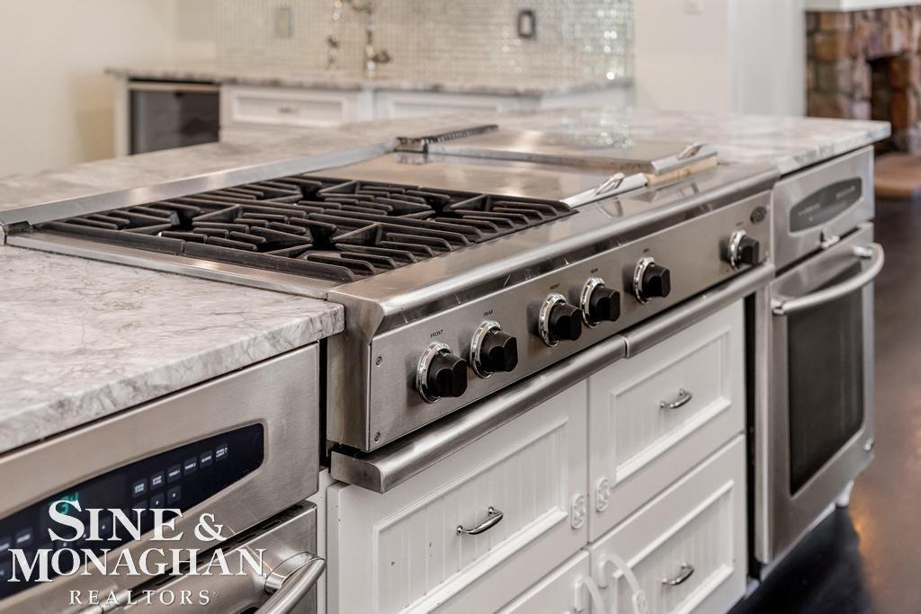 520 Pleasant Street, Birmingham, MI, 48009