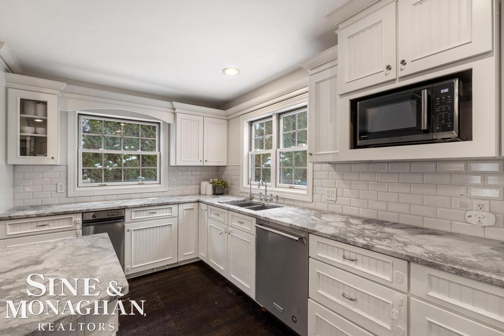 520 Pleasant Street, Birmingham, MI, 48009