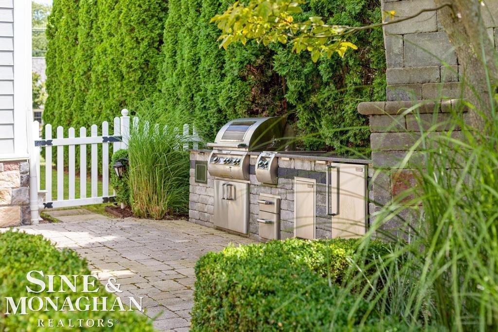 520 Pleasant Street, Birmingham, MI, 48009