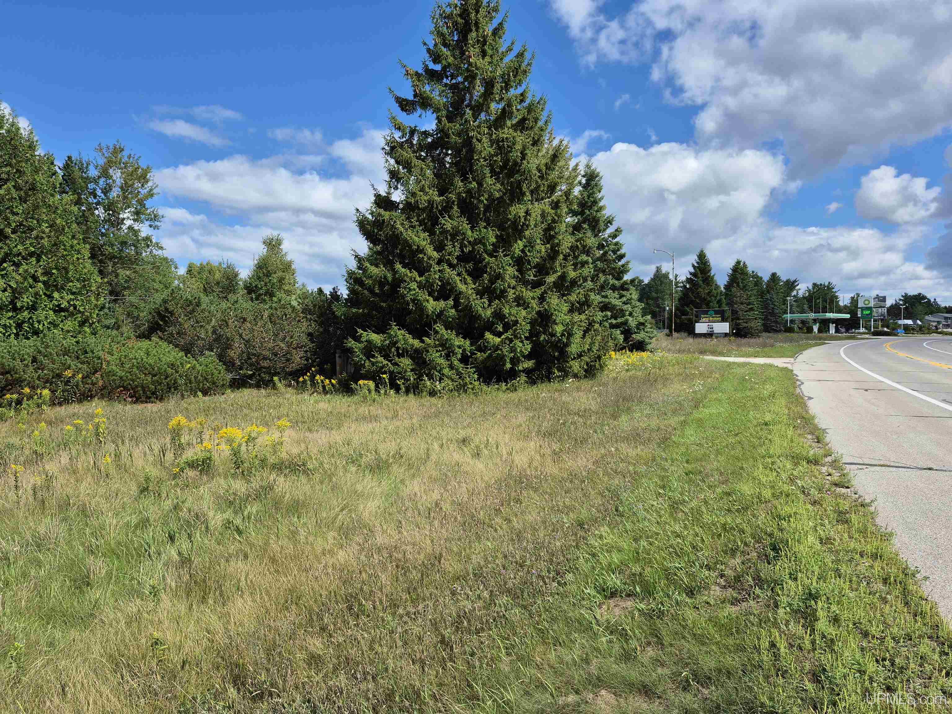 6838 W Us2 Highway, Manistique, MI, 49854