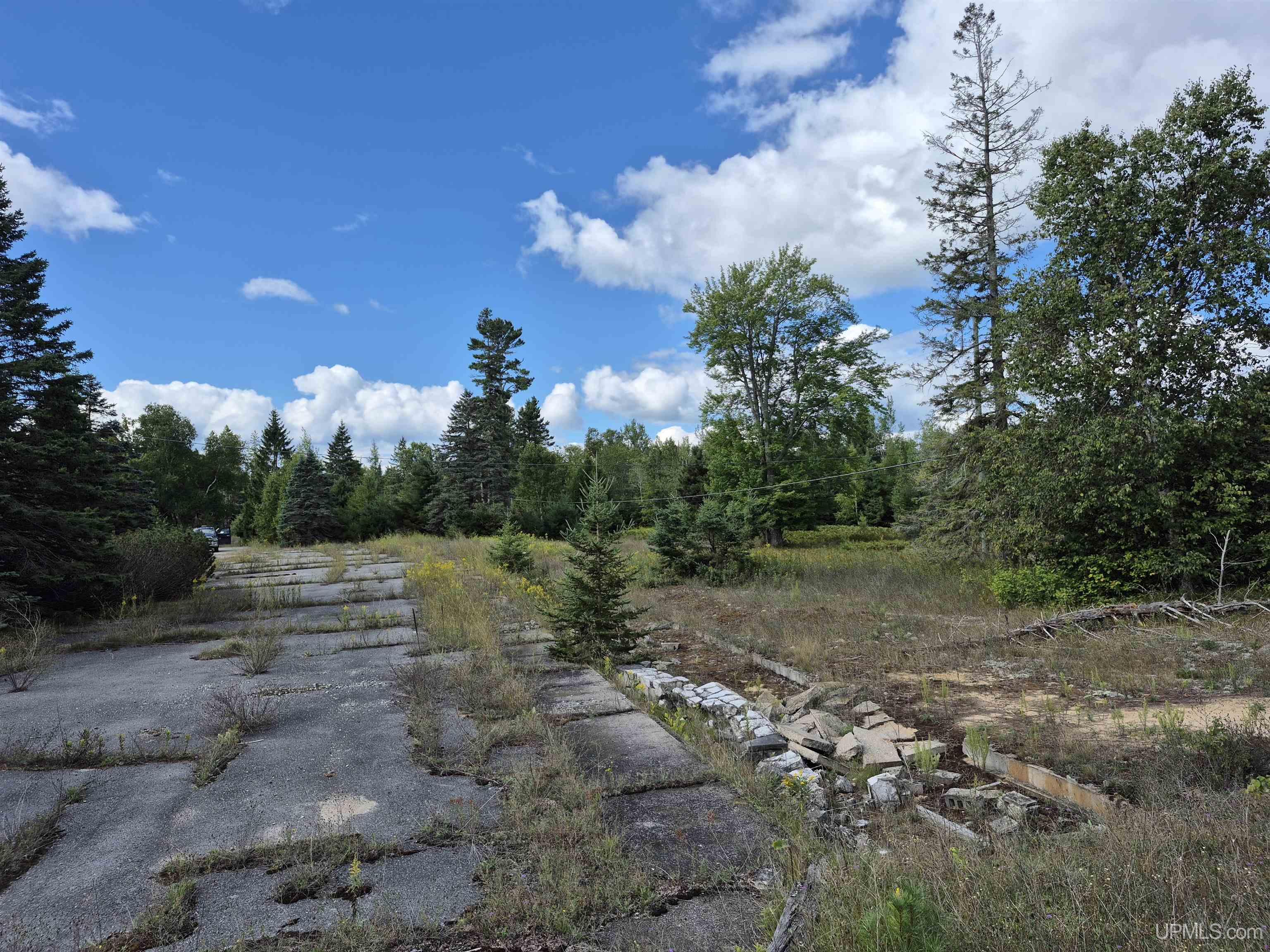 6838 W Us2 Highway, Manistique, MI, 49854