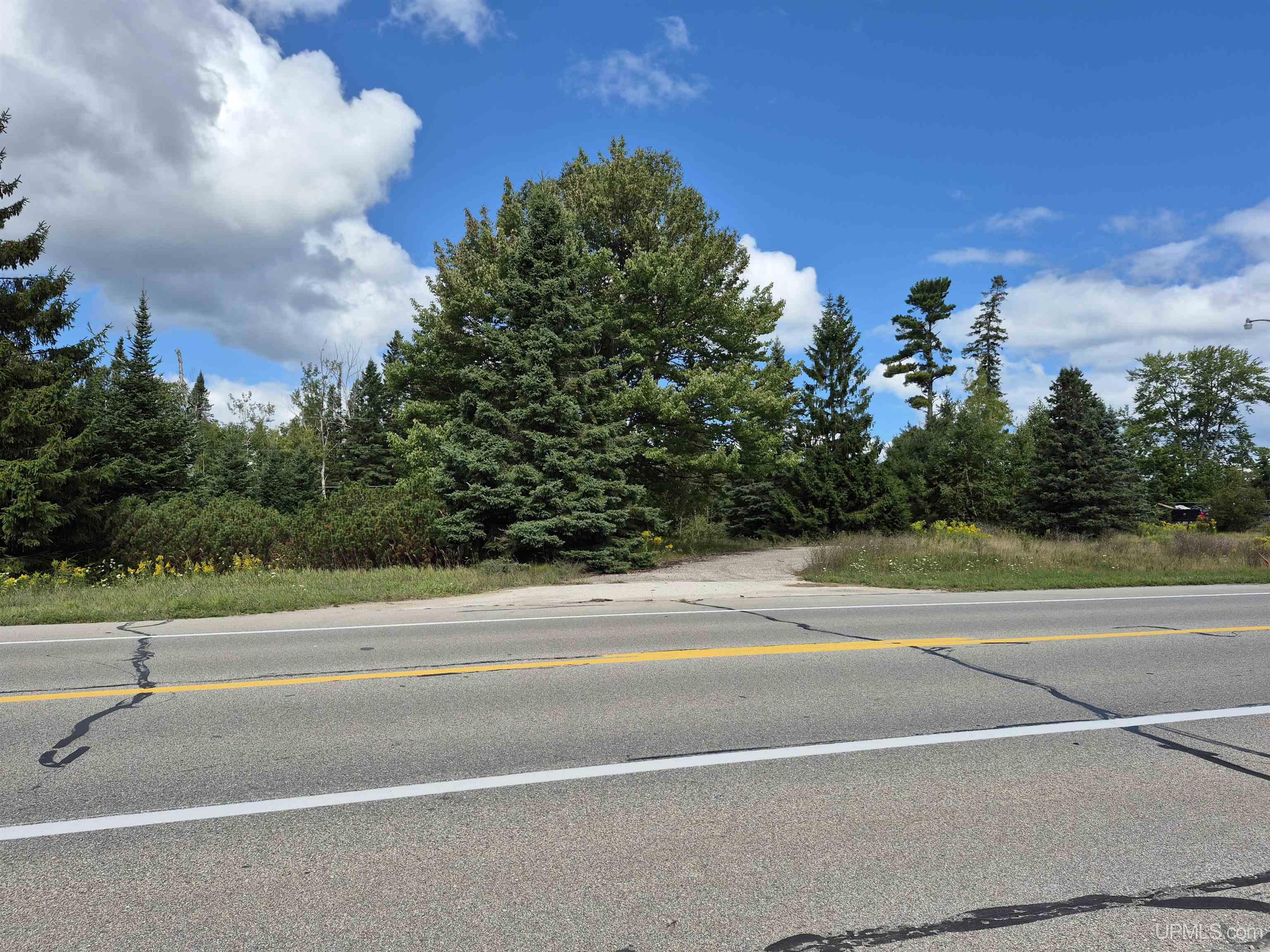 6838 W Us2 Highway, Manistique, MI, 49854