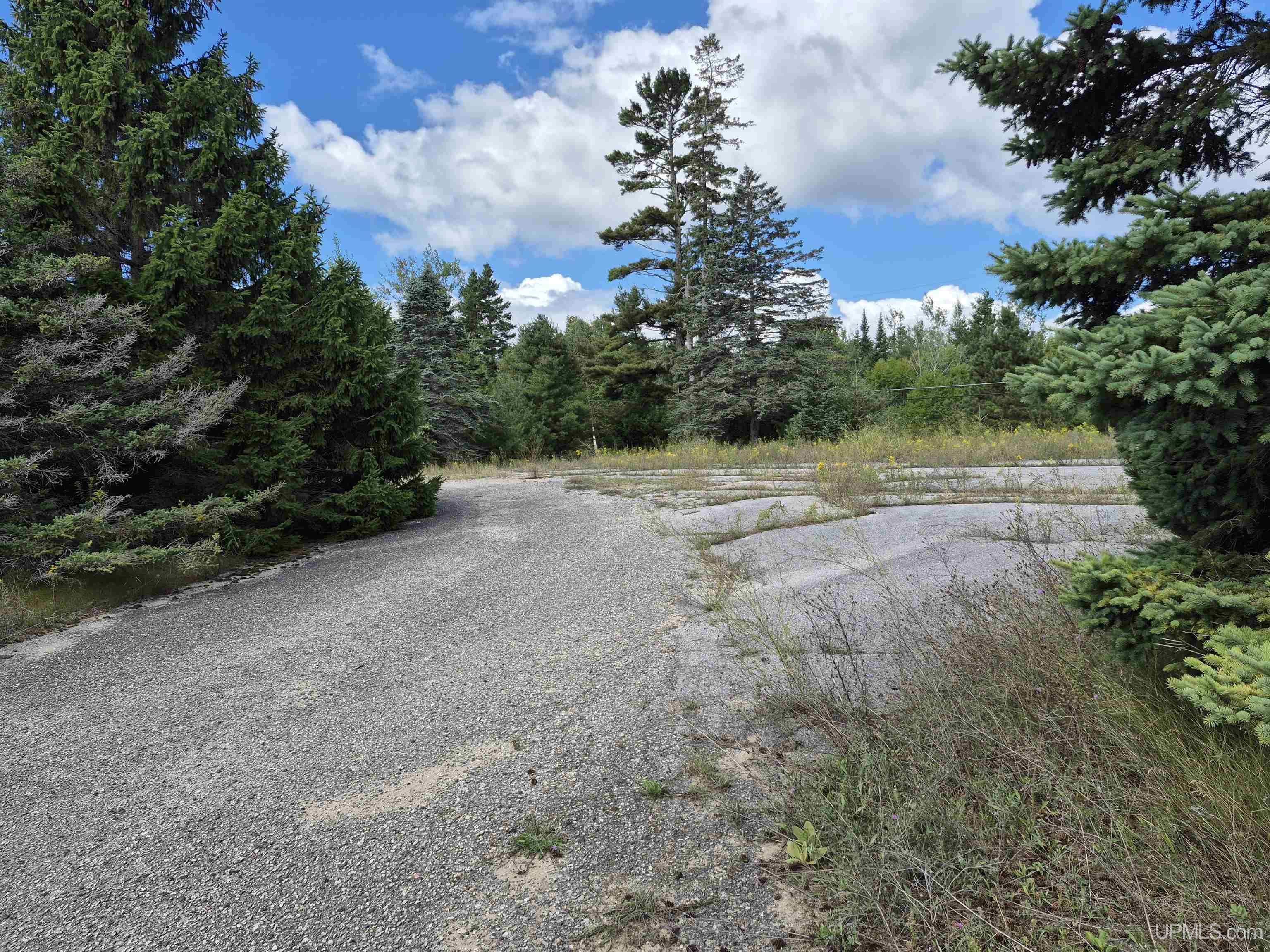 6838 W Us2 Highway, Manistique, MI, 49854