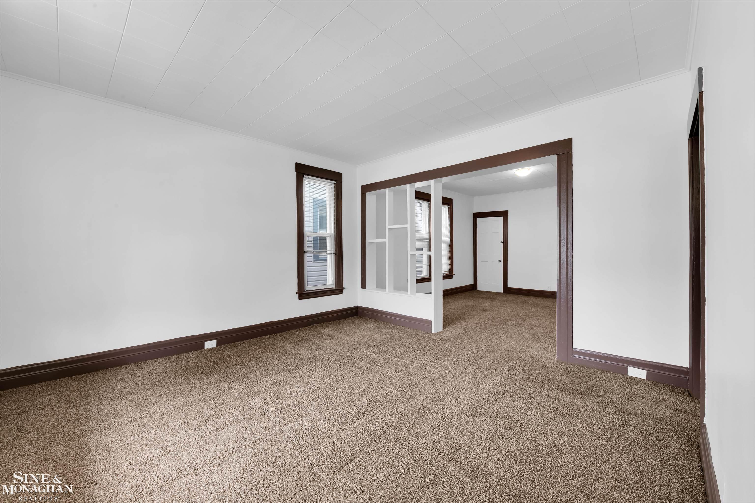 Homes for sale in Grosse Pointe Park, MI | 1083 Lakepointe St, Grosse Pointe Park, MI 48230 | MLS# 50198819