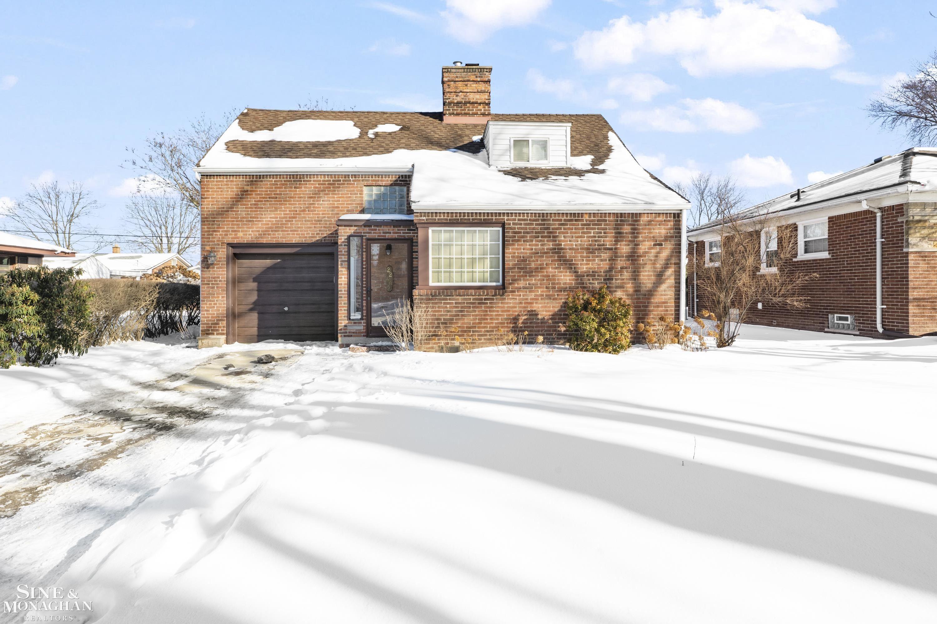 Saint Clair Shores, MI, 48081