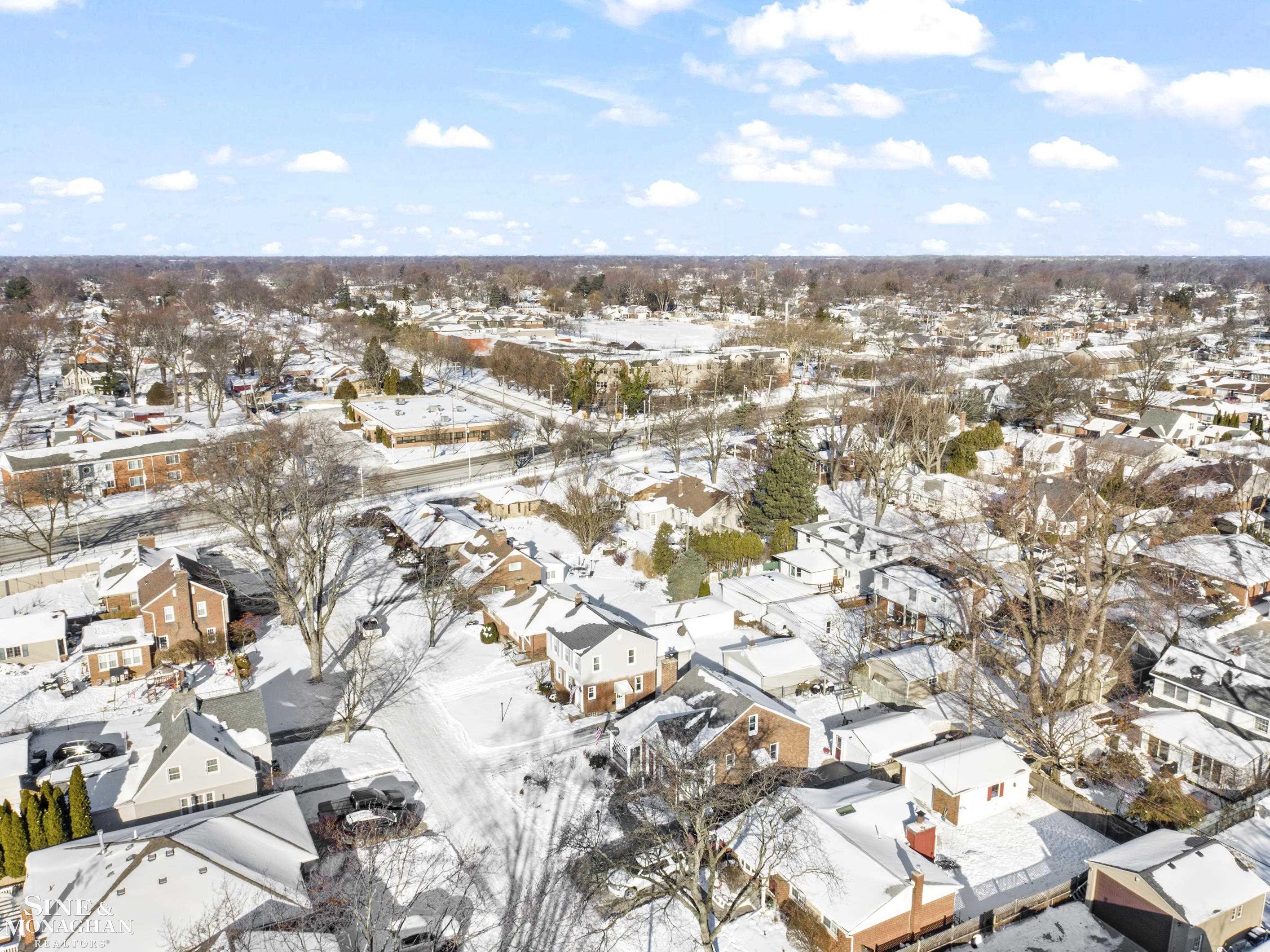 Saint Clair Shores, MI, 48081