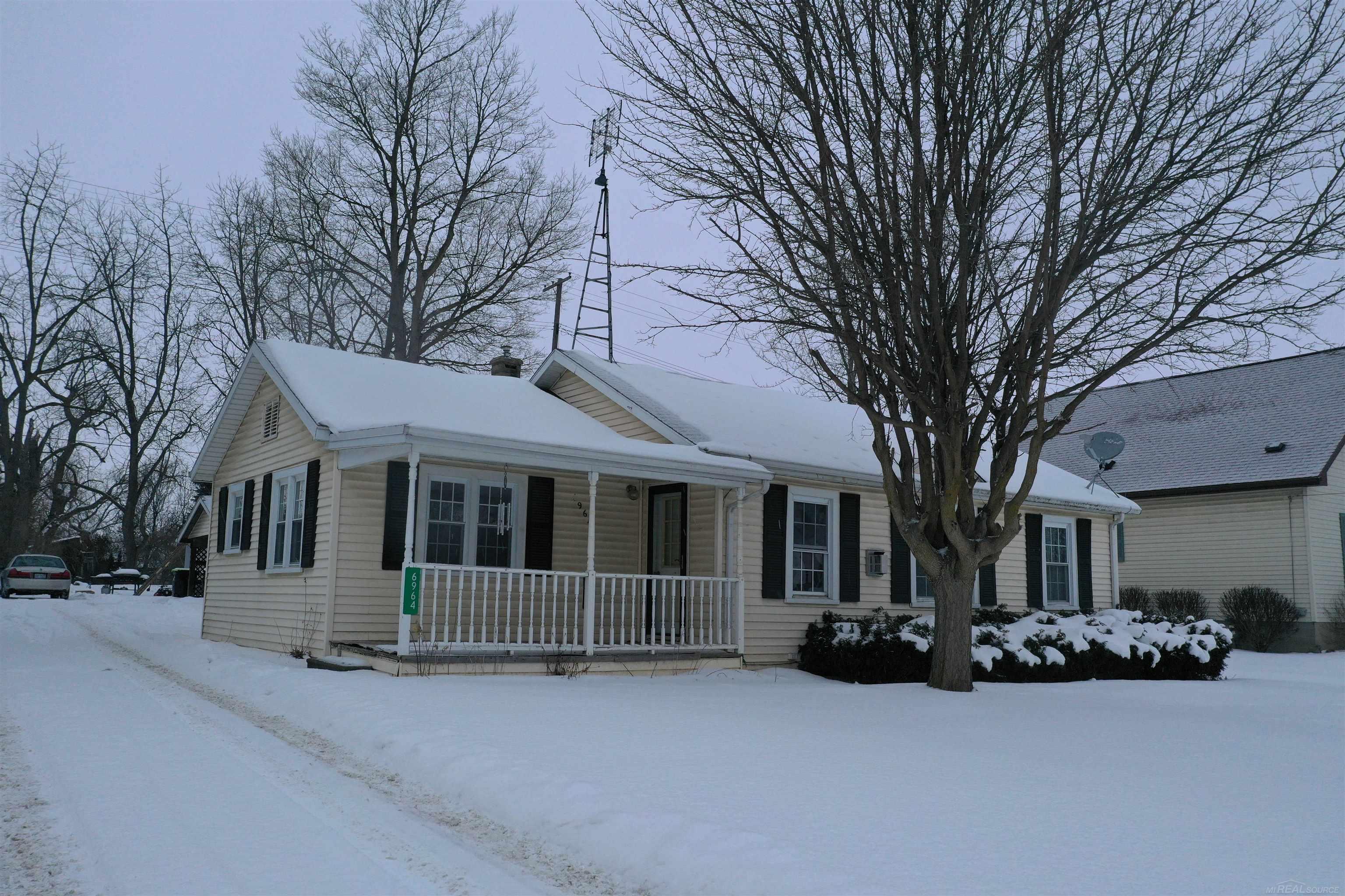 Homes for sale in Brown City, MI | 6964 George St, Brown City, MI 48416 | MLS# 50198851