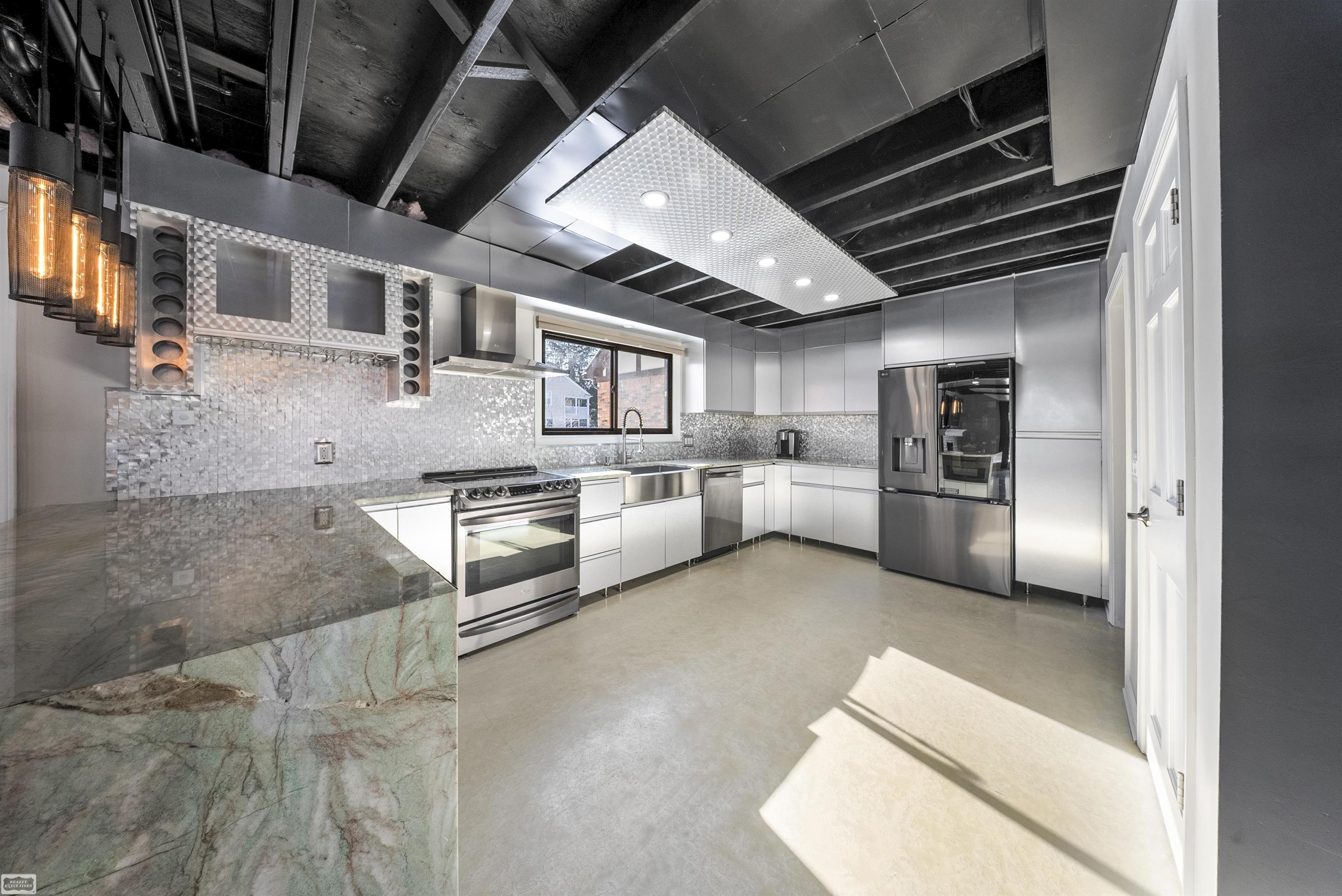 1030 Bishop Road photo 20