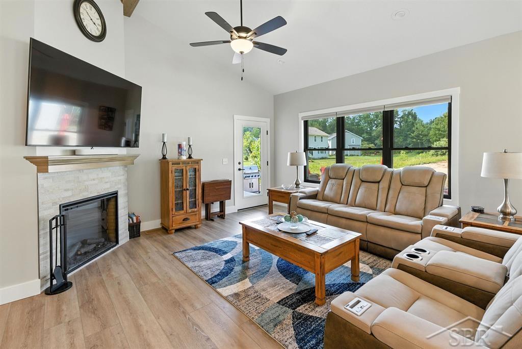 701 Broadhead Drive, Midland, MI, 48642