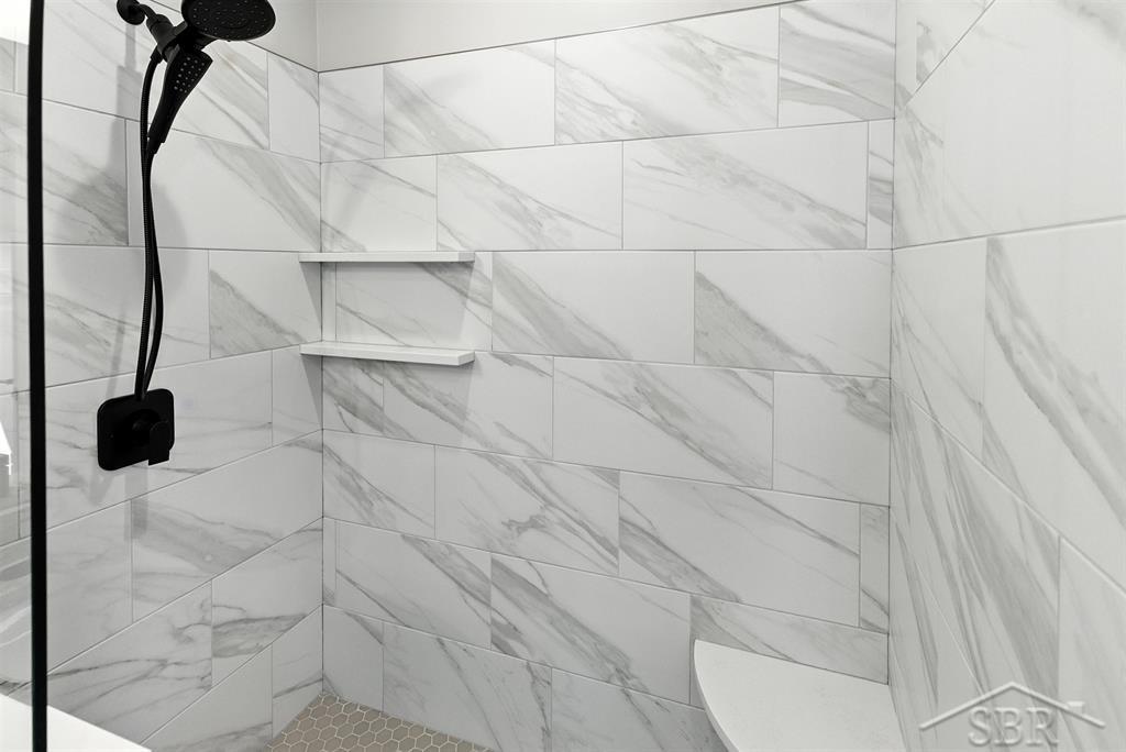 701 Broadhead Drive, Midland, MI, 48642