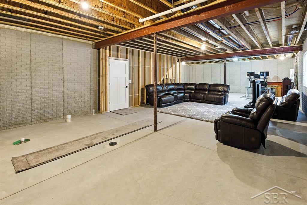 701 Broadhead Drive, Midland, MI, 48642