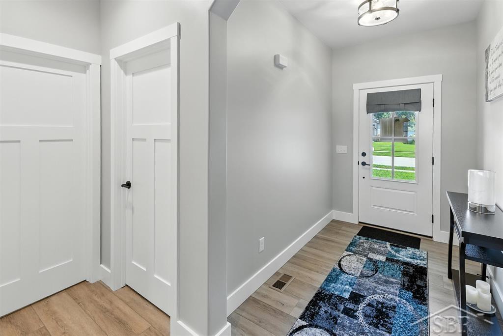 701 Broadhead Drive, Midland, MI, 48642