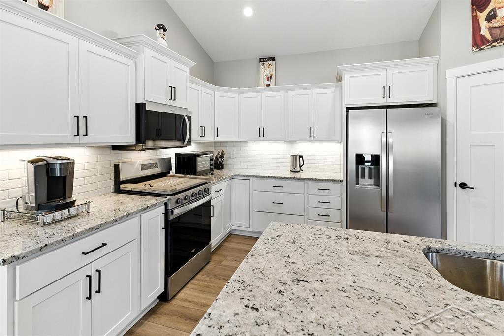 701 Broadhead Drive, Midland, MI, 48642