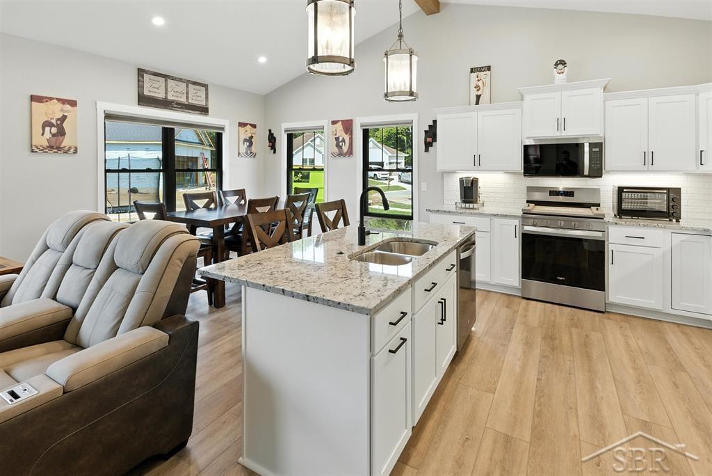 701 Broadhead Drive, Midland, MI, 48642