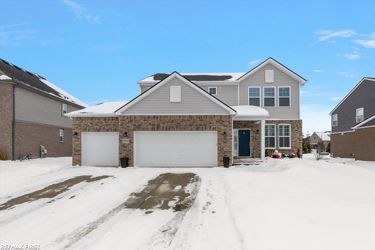 Homes for sale in Macomb Twp, MI | 55543 Hogan Dr, Macomb Twp, MI 48042 | MLS# 50198883