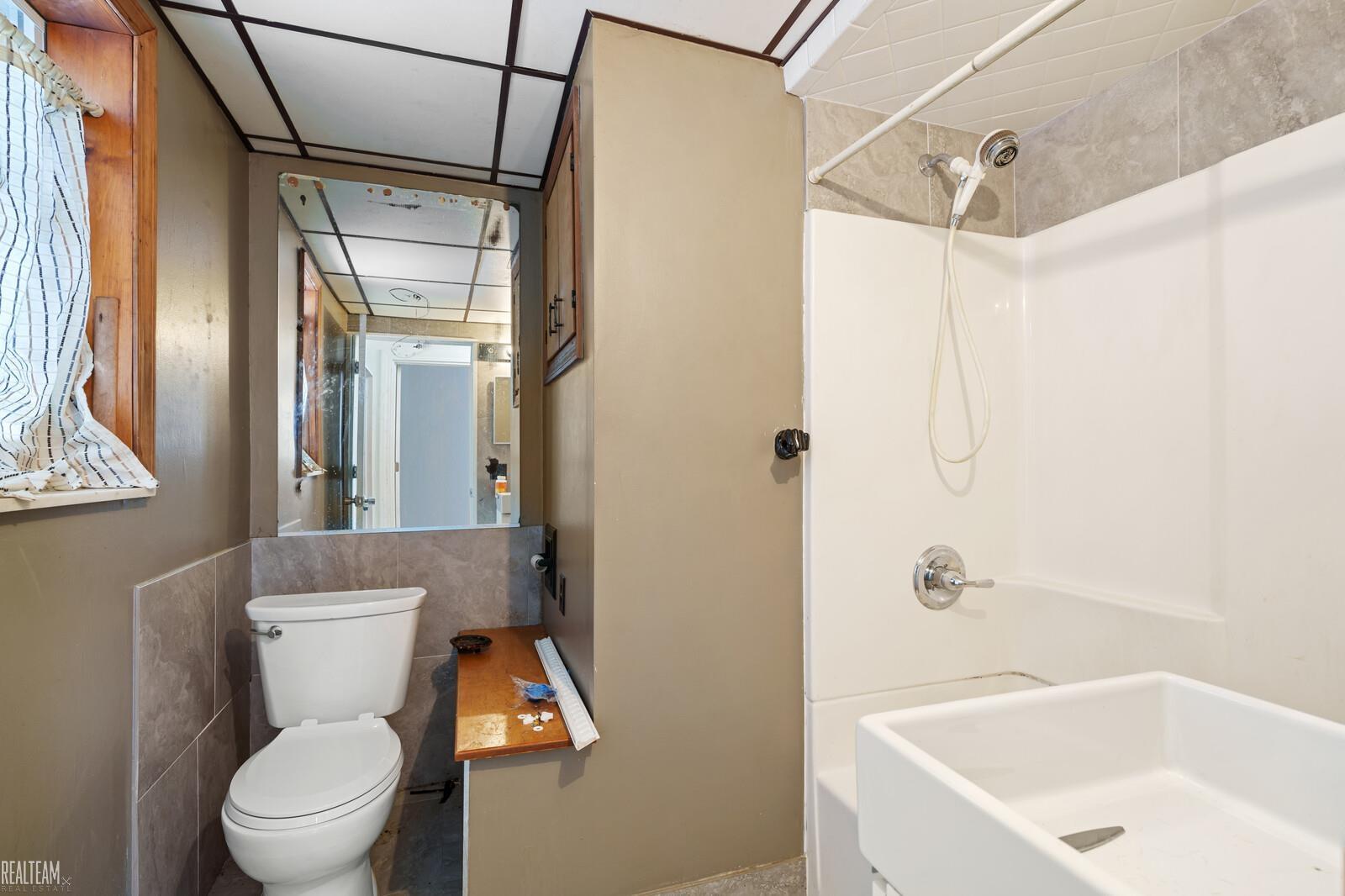 23391 Lawson Avenue photo 15