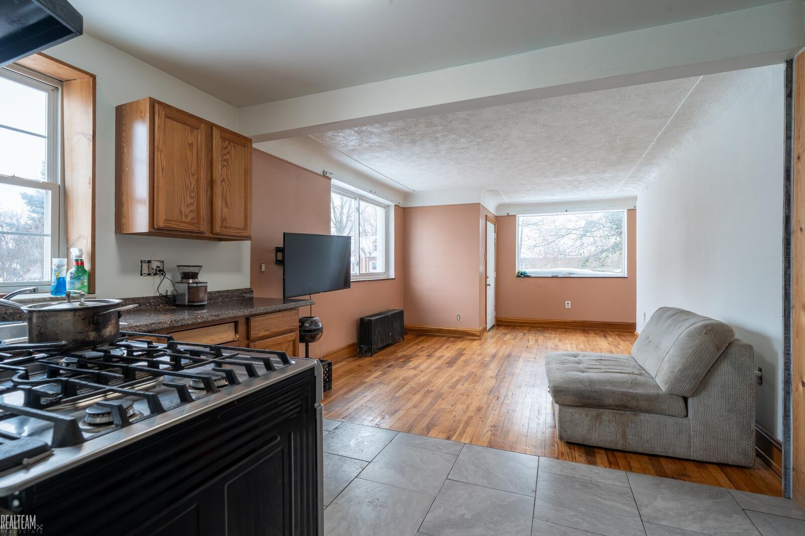 23391 Lawson Avenue photo 10
