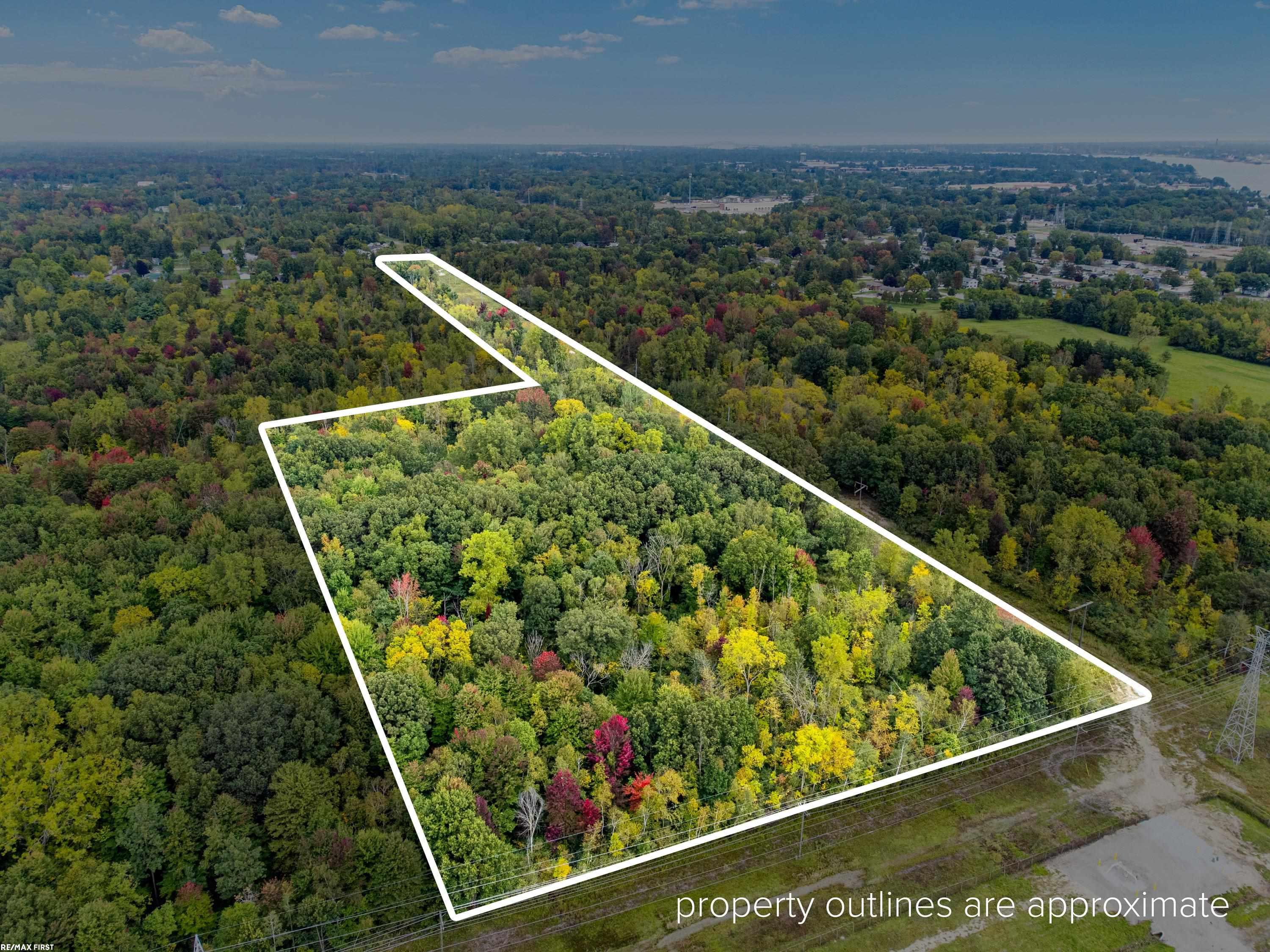 3605 Ravenswood Road photo 9