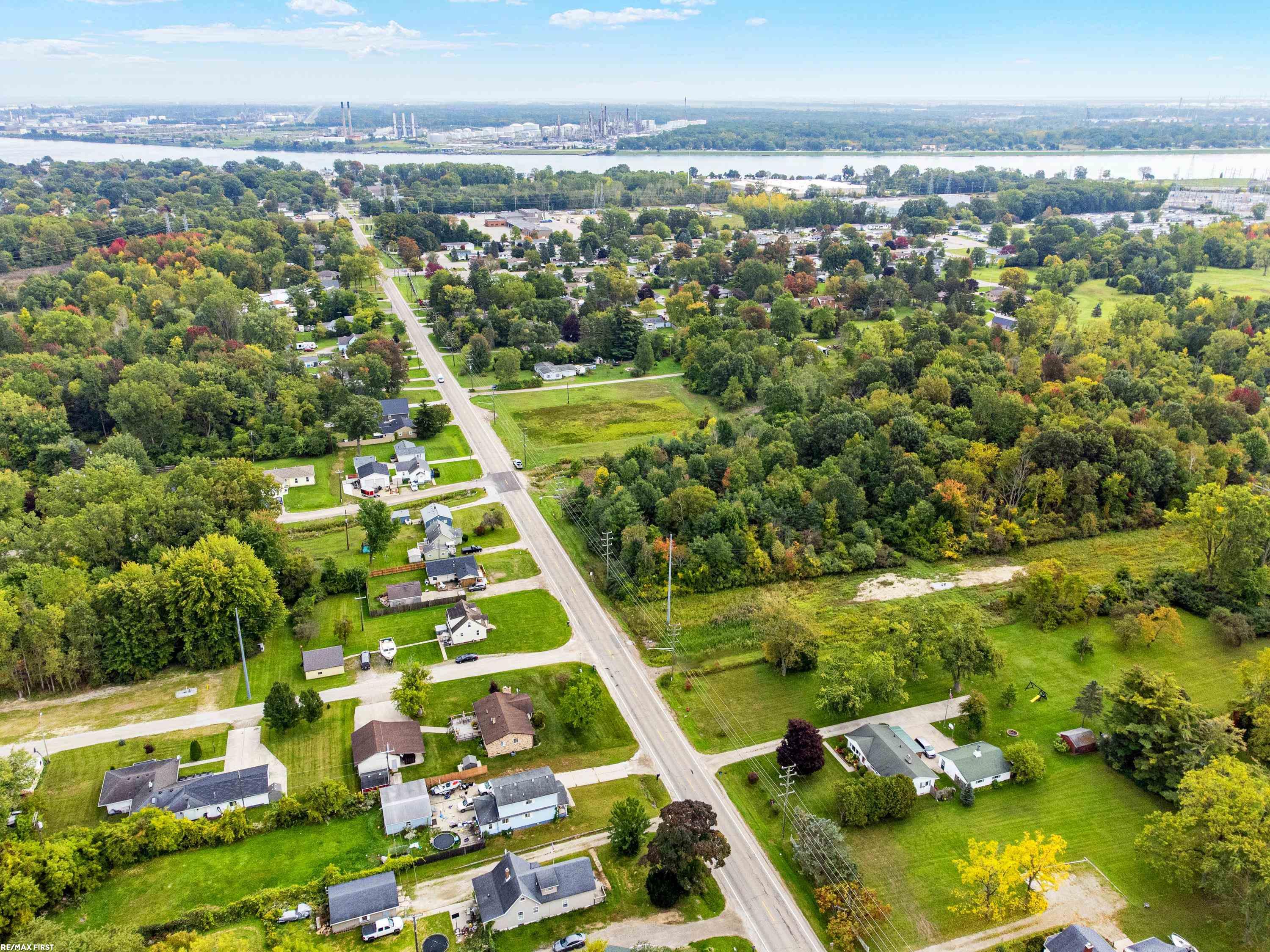 3605 Ravenswood Road photo 10