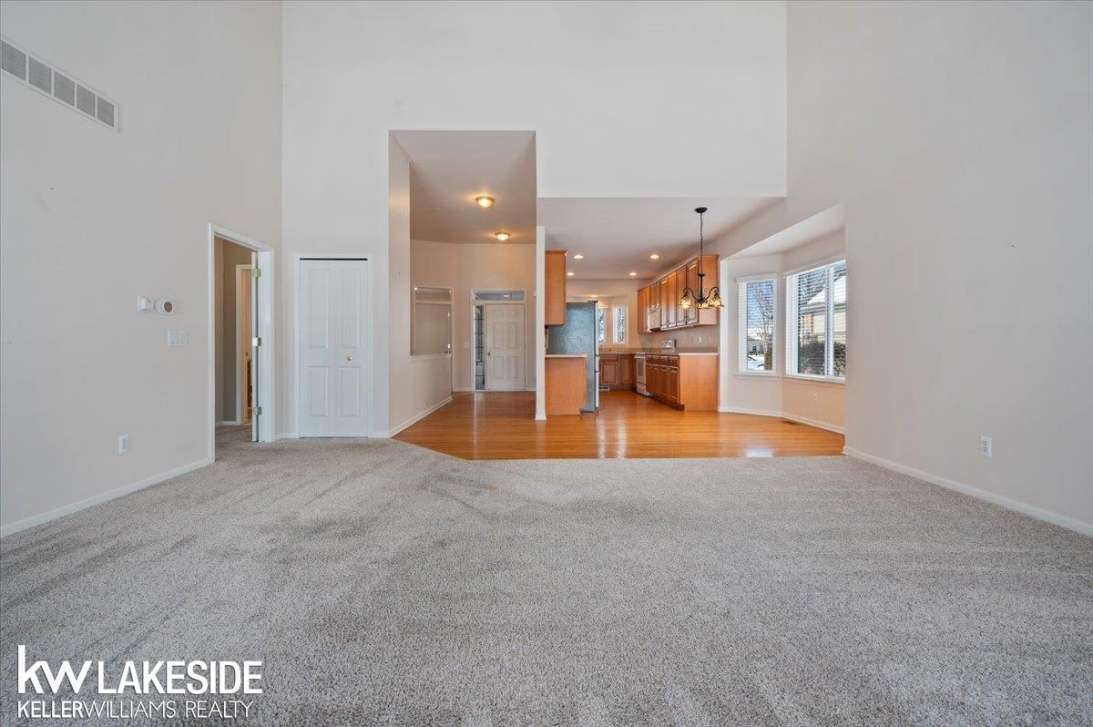 Clinton Township, MI, 48038