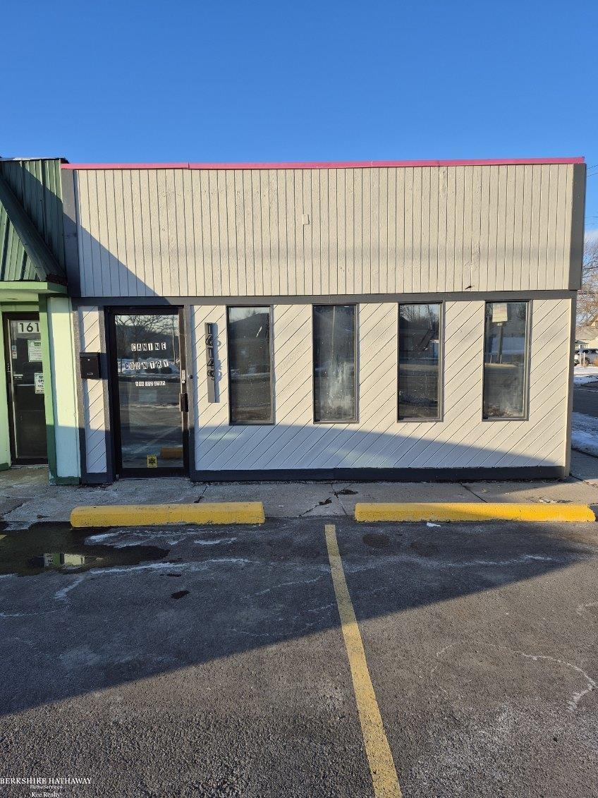 777 Macomb, Sterling Heights, MI, 48310