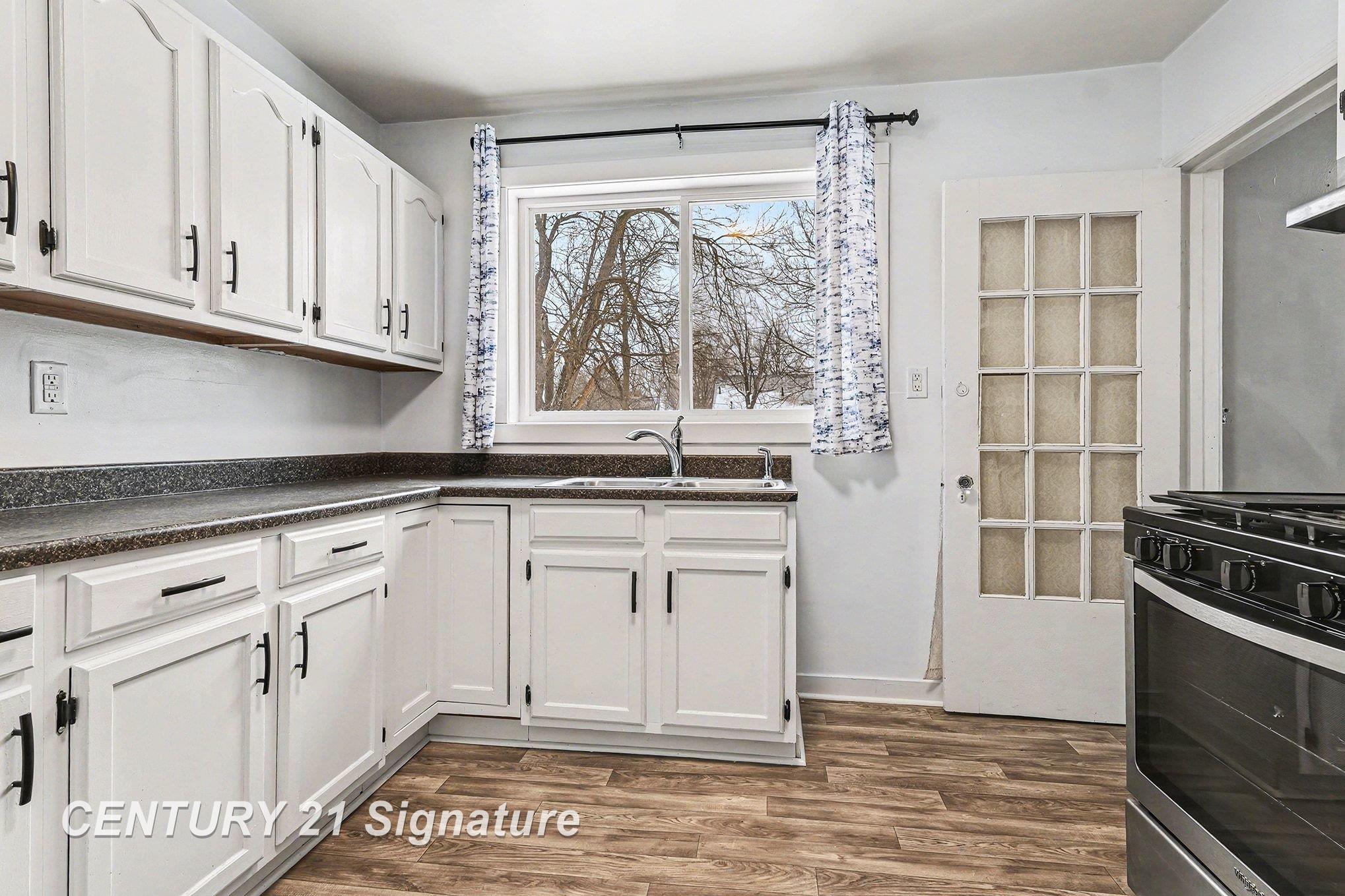 Homes for sale in Midland Charter Township Midland, MI | 1001 Fournie Ct, Midland Charter Township Midland, MI 48640 | MLS# 61050198957