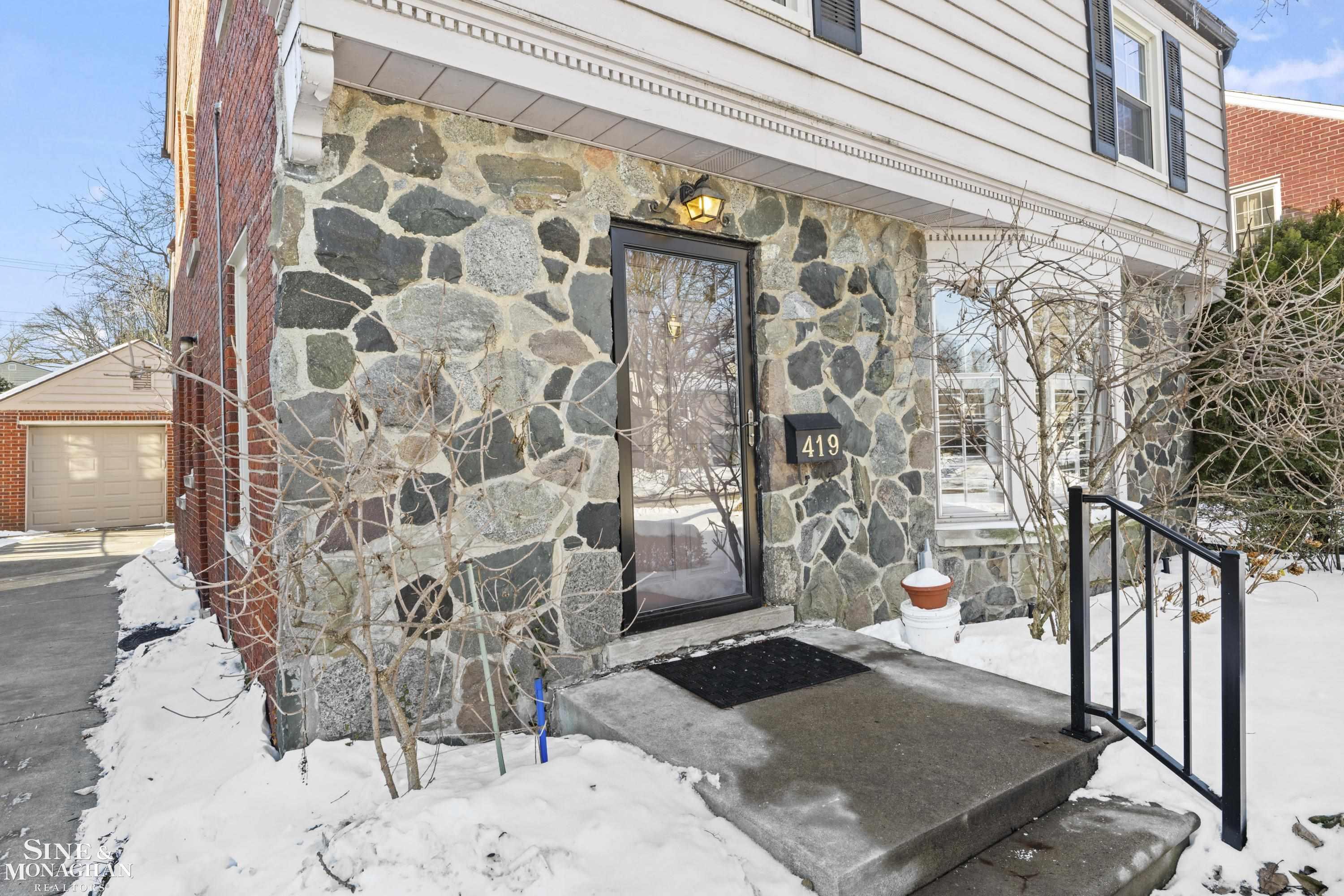 Grosse Pointe Farms, MI, 48236