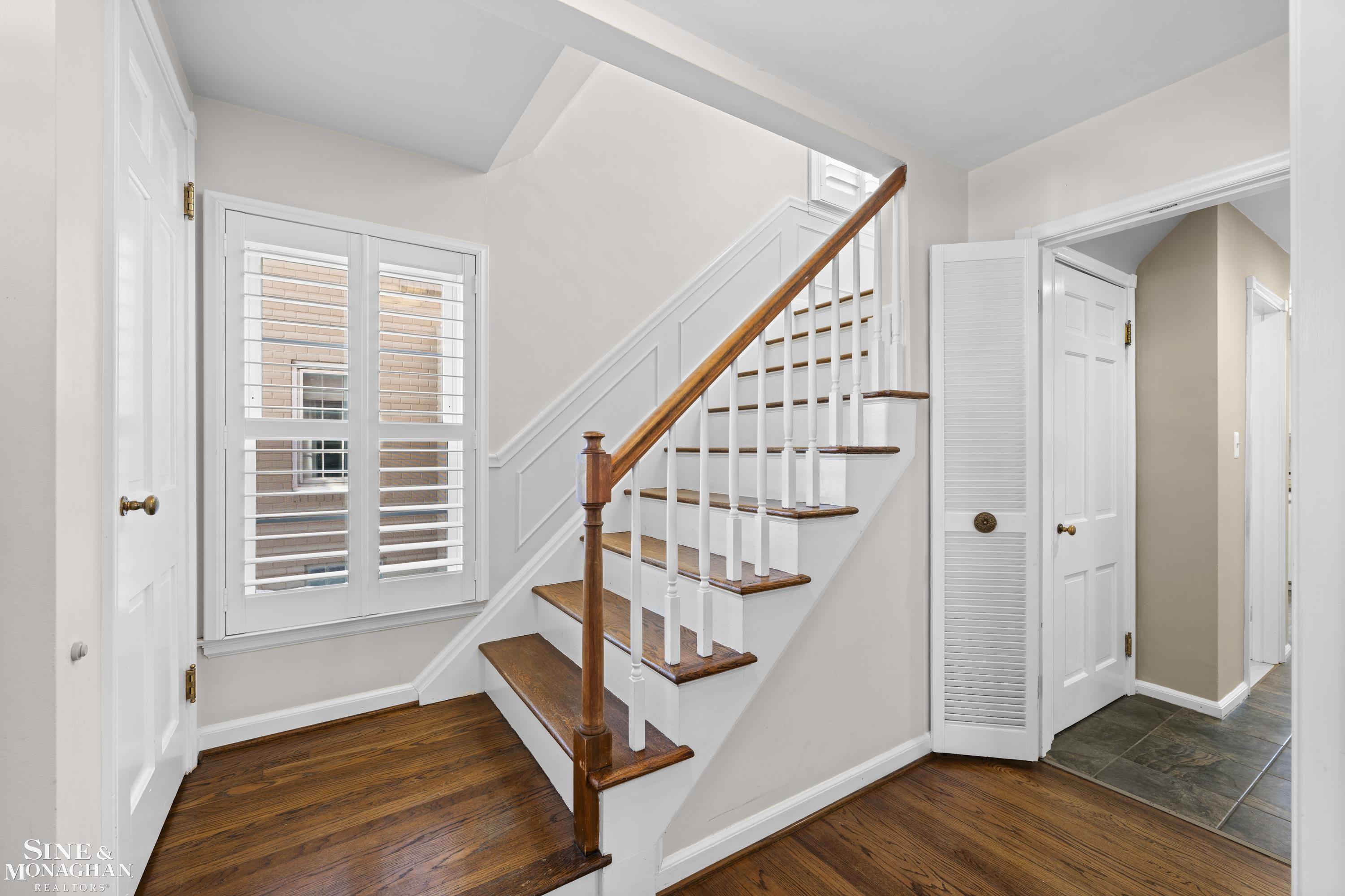 Grosse Pointe Farms, MI, 48236