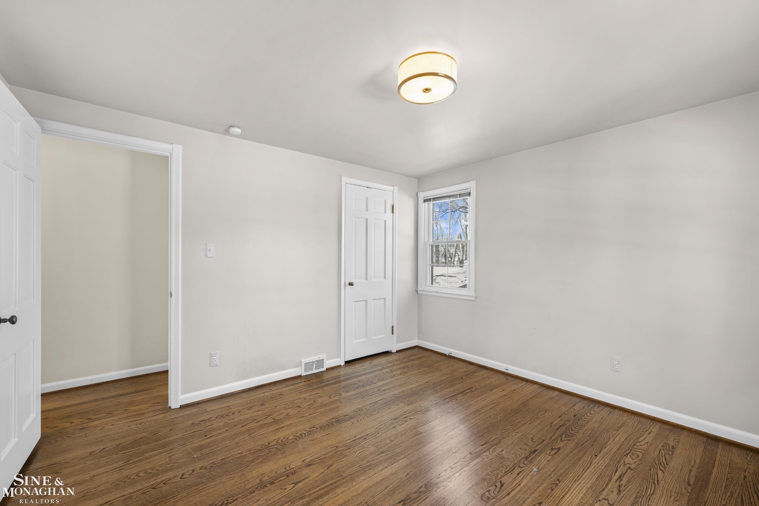 Grosse Pointe Farms, MI, 48236