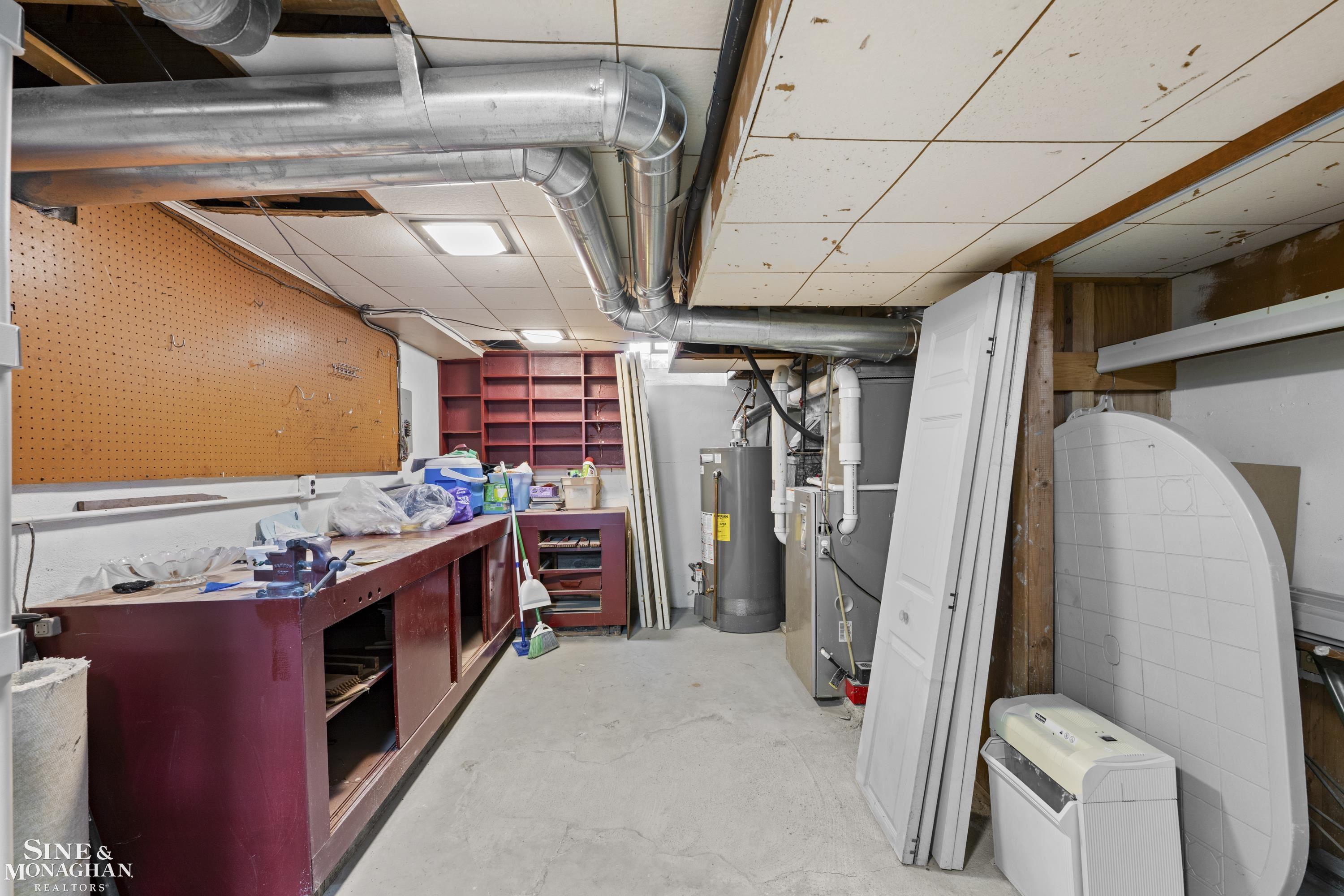 Grosse Pointe Farms, MI, 48236