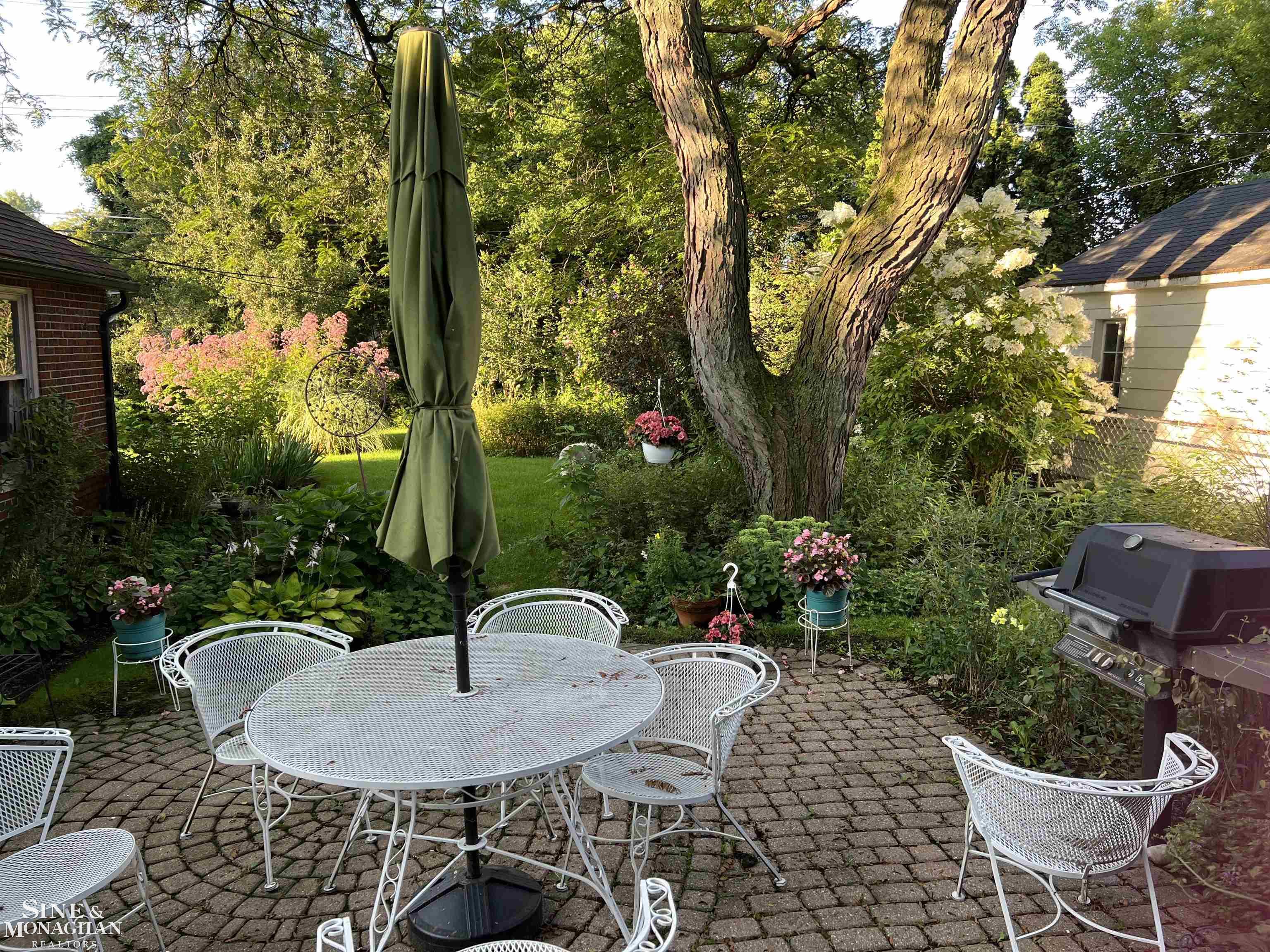 Grosse Pointe Farms, MI, 48236