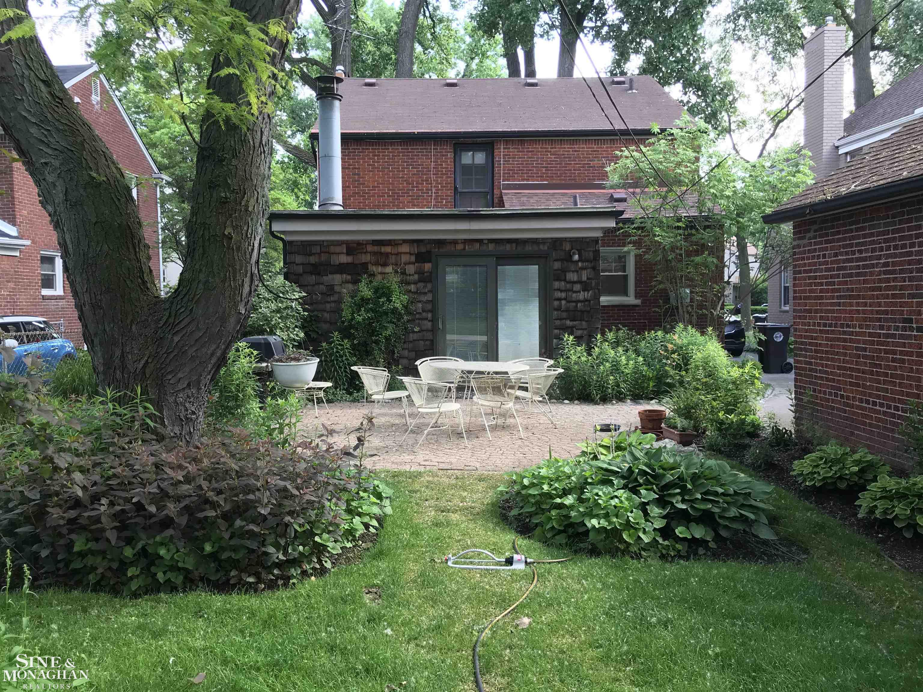 Grosse Pointe Farms, MI, 48236