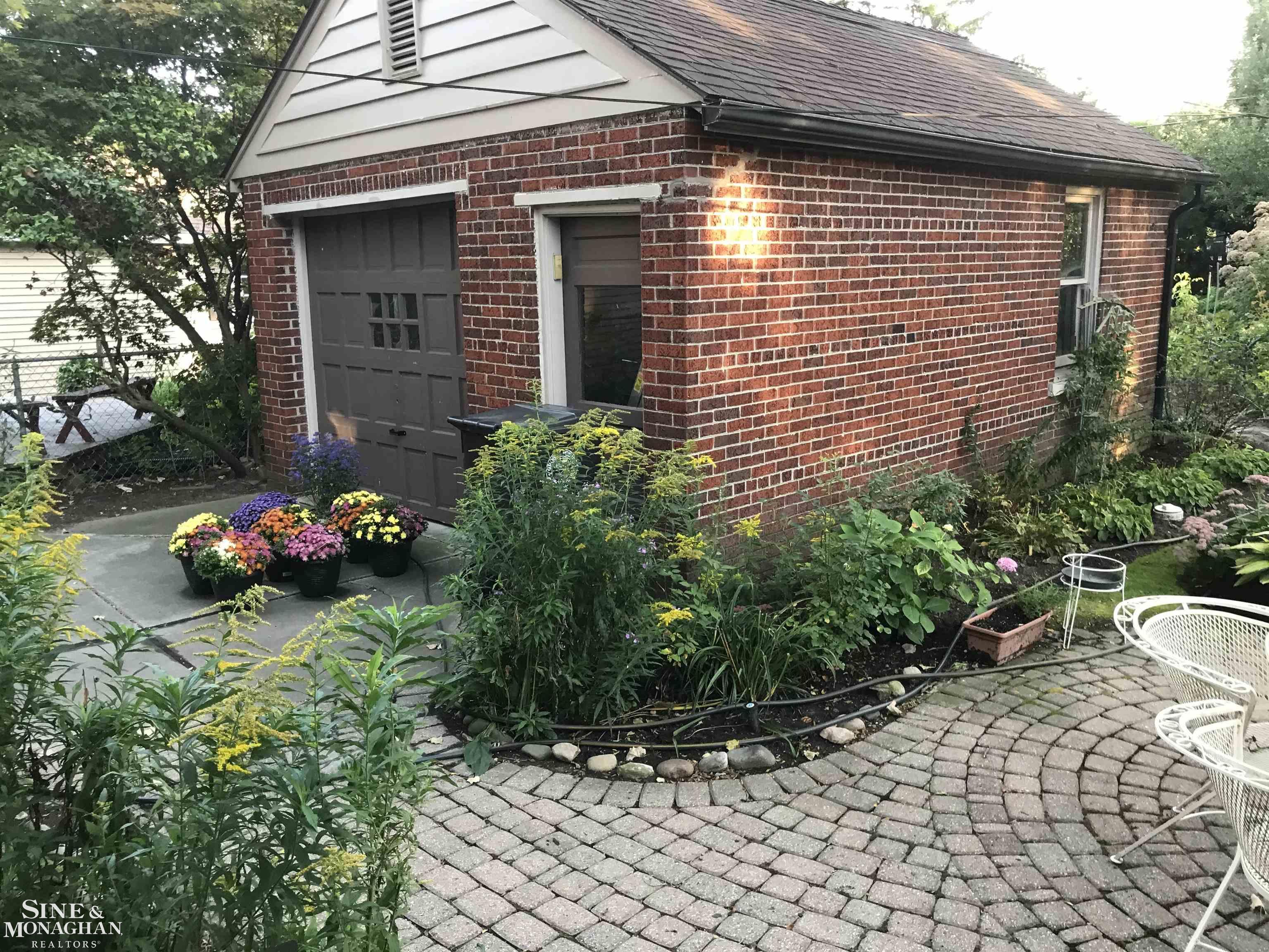 Grosse Pointe Farms, MI, 48236