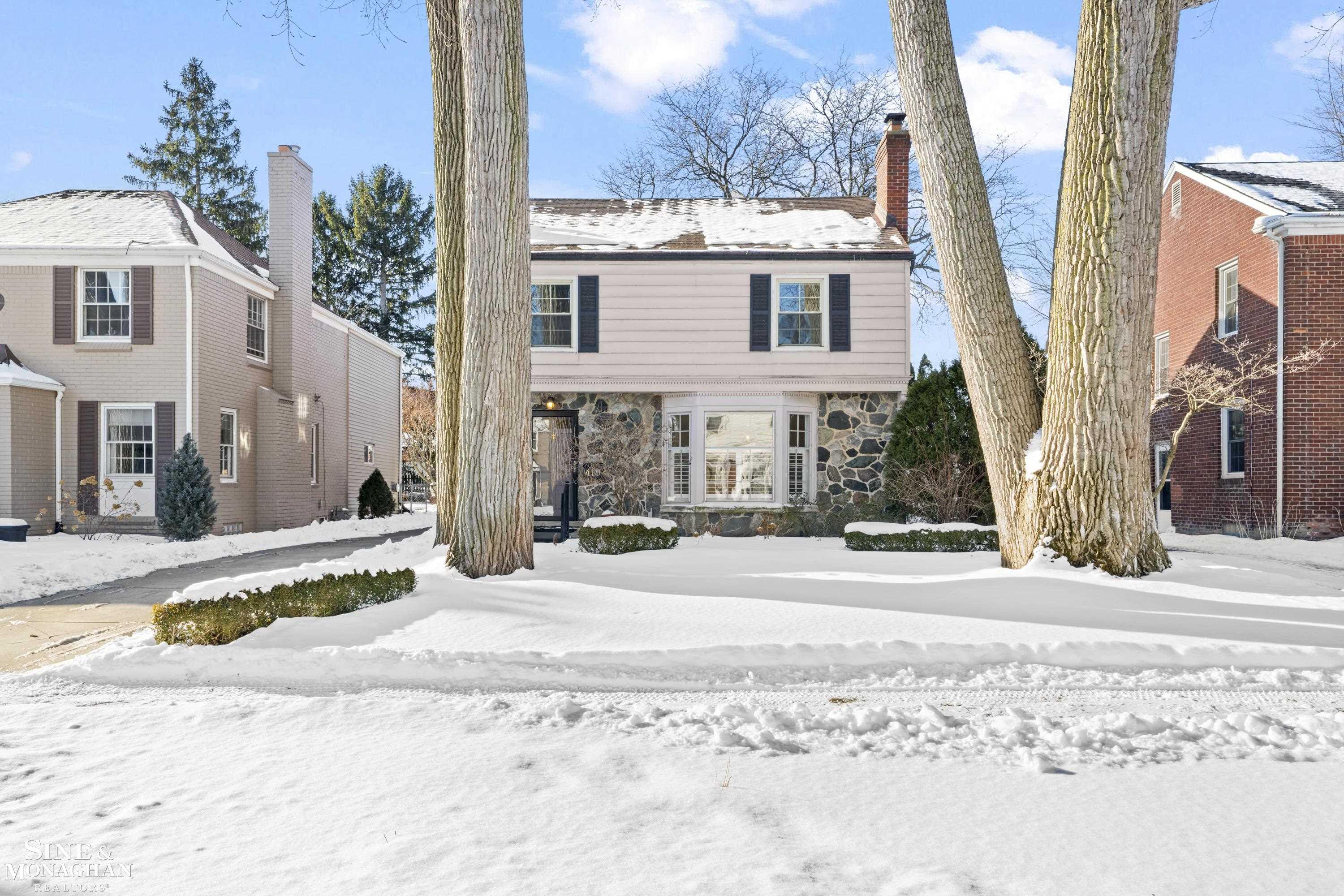 Grosse Pointe Farms, MI, 48236