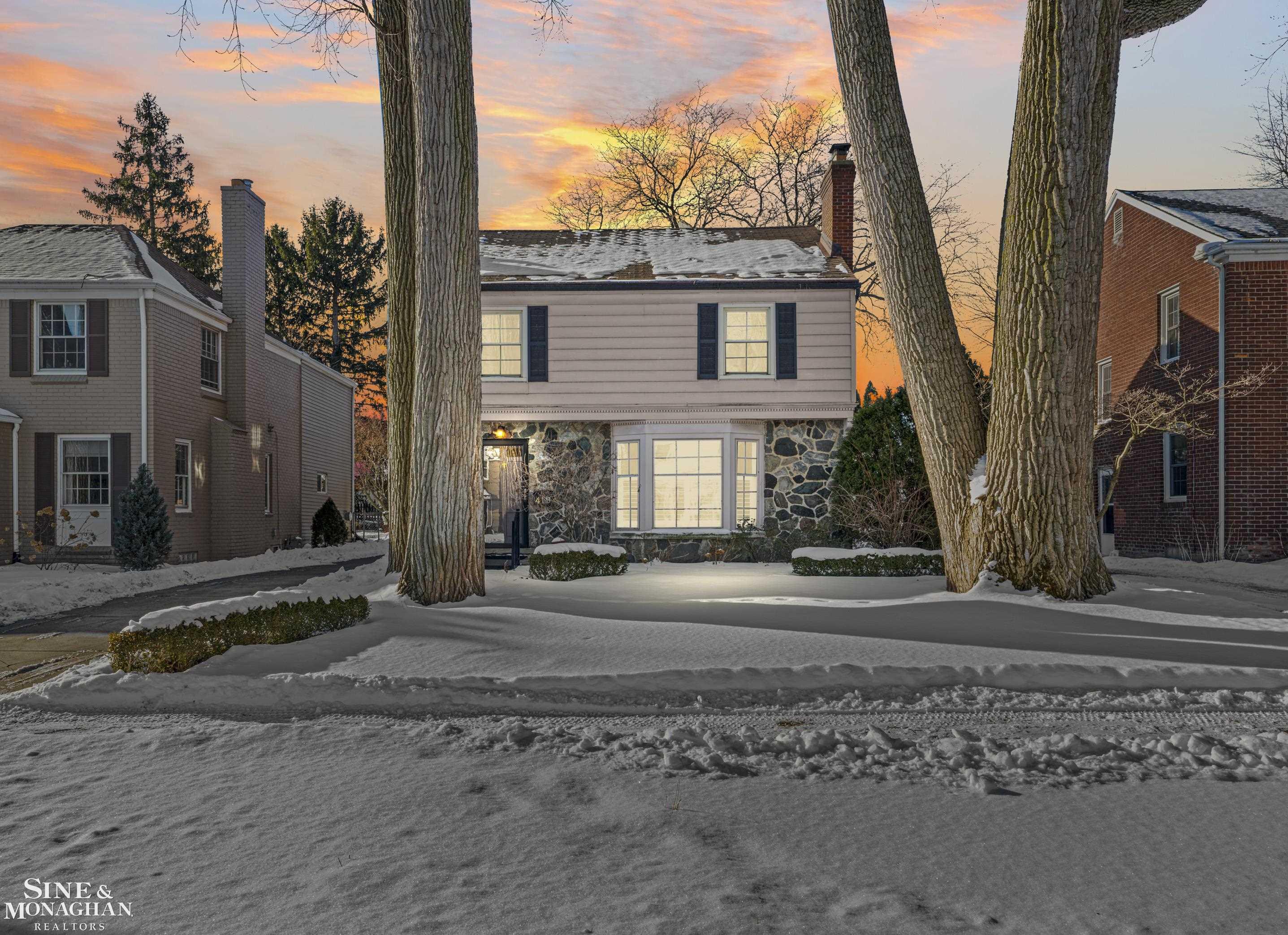 Grosse Pointe Farms, MI, 48236