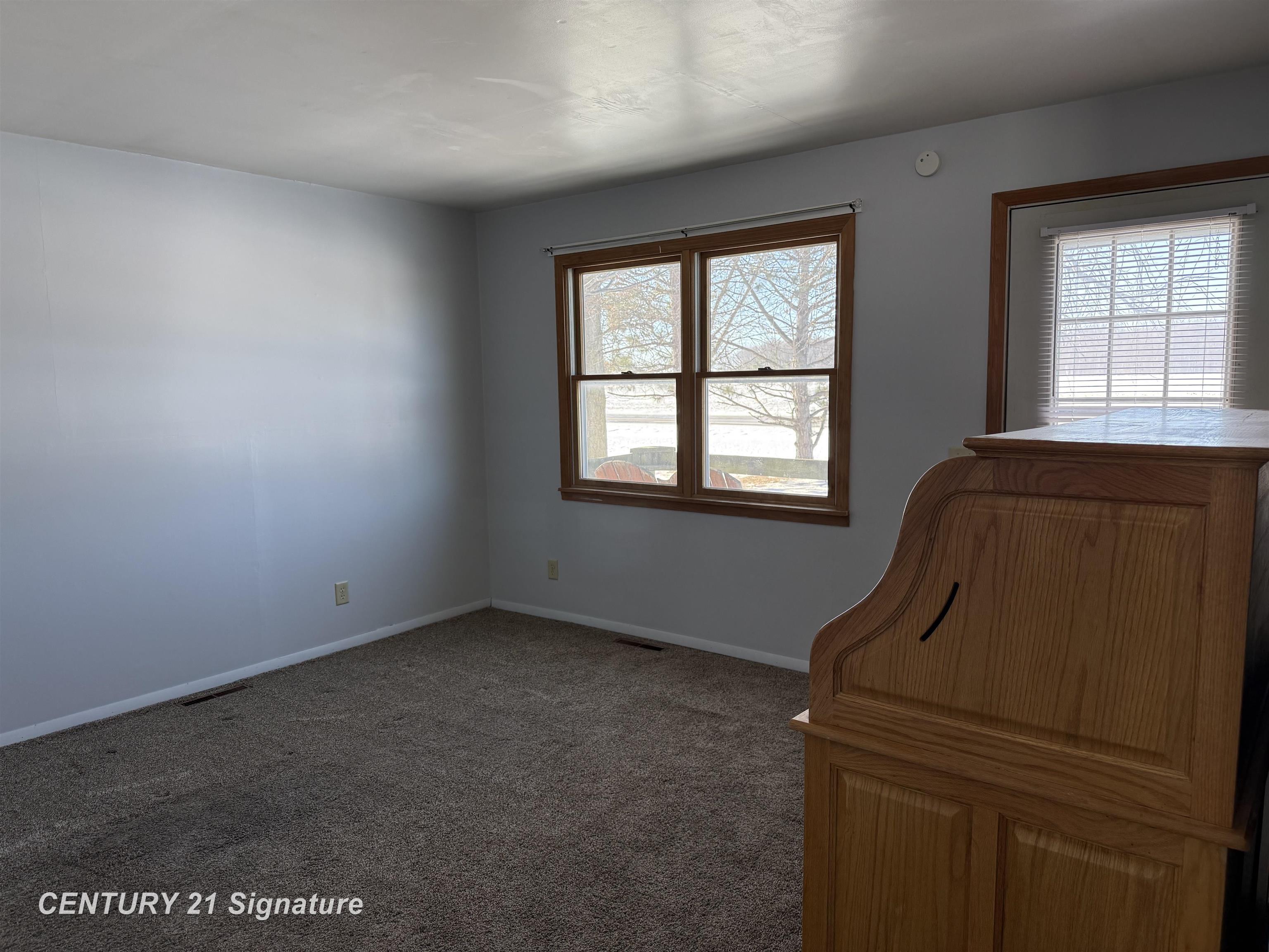 Homes for sale in Freeland, MI | 6867 S 7 Mile Rd, Freeland, MI 48623 | MLS# 50199045