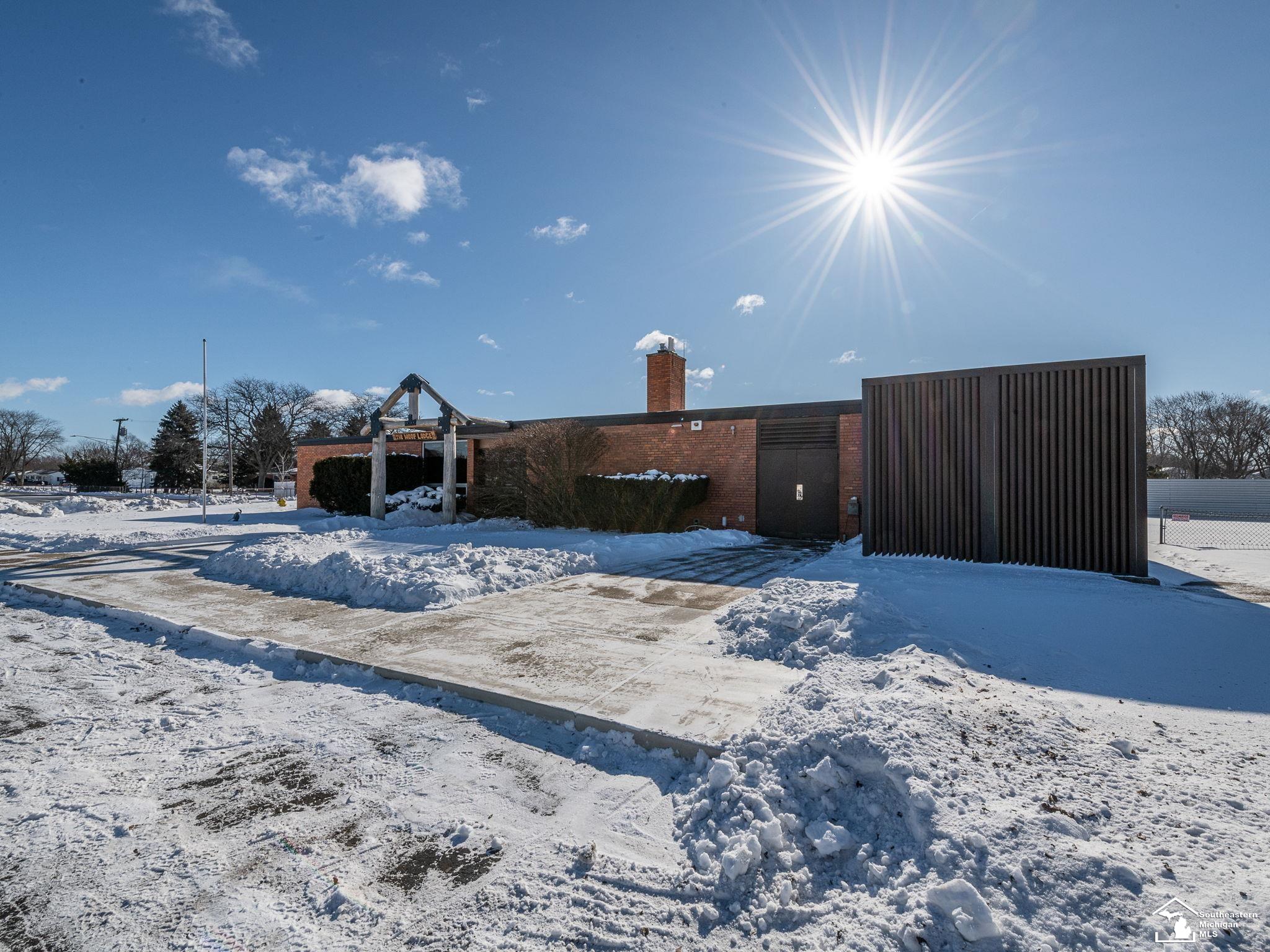 2400 N Dixie Highway, Monroe, MI, 48162