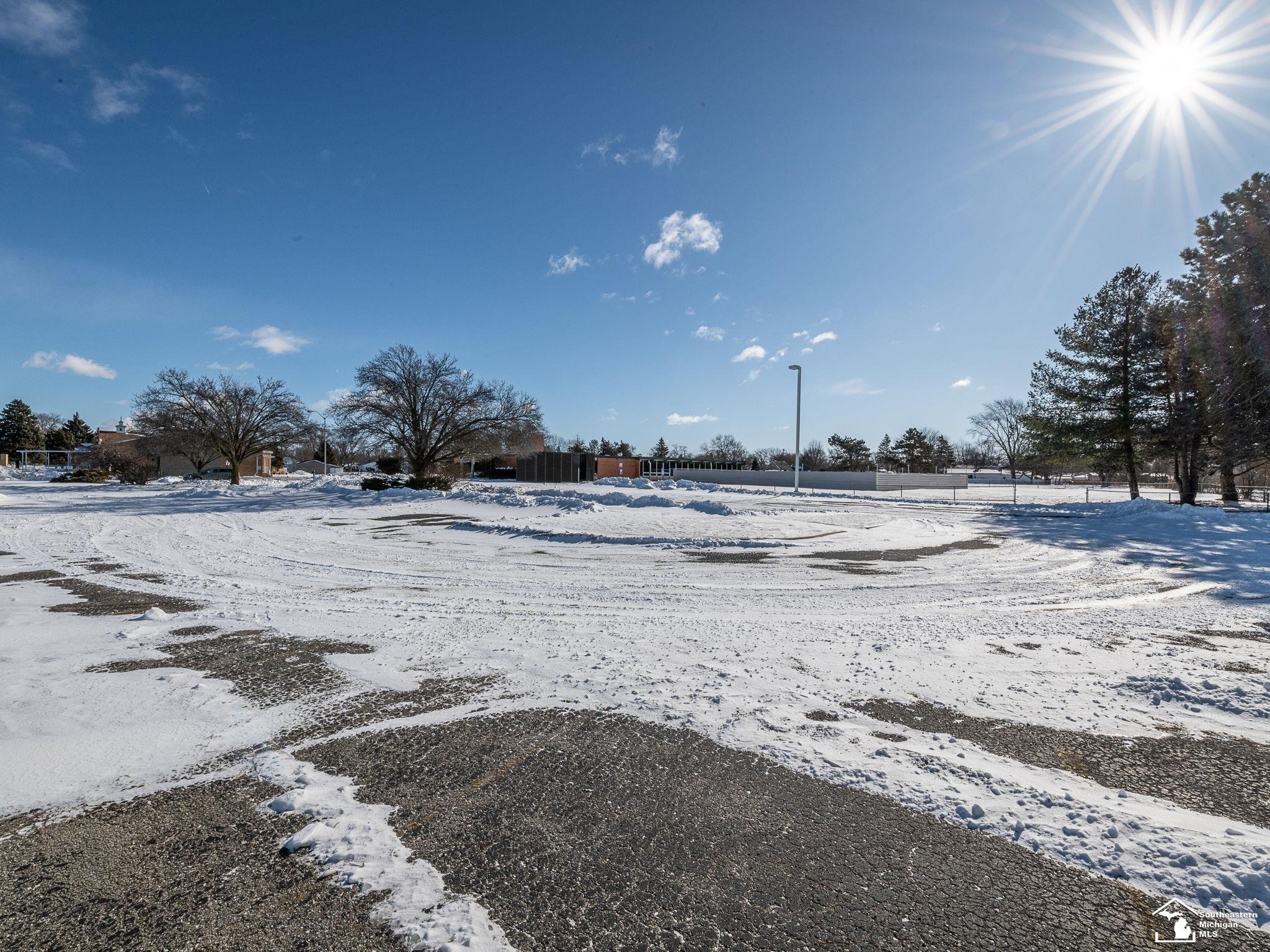 2400 N Dixie Highway, Monroe, MI, 48162