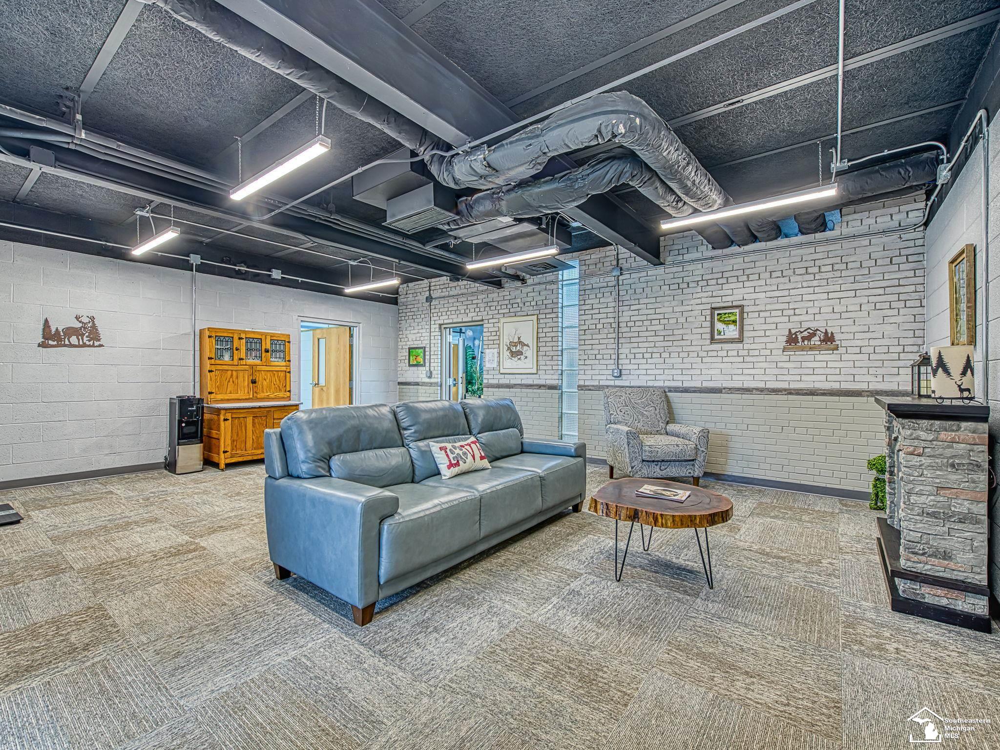 2400 N Dixie Highway, Monroe, MI, 48162